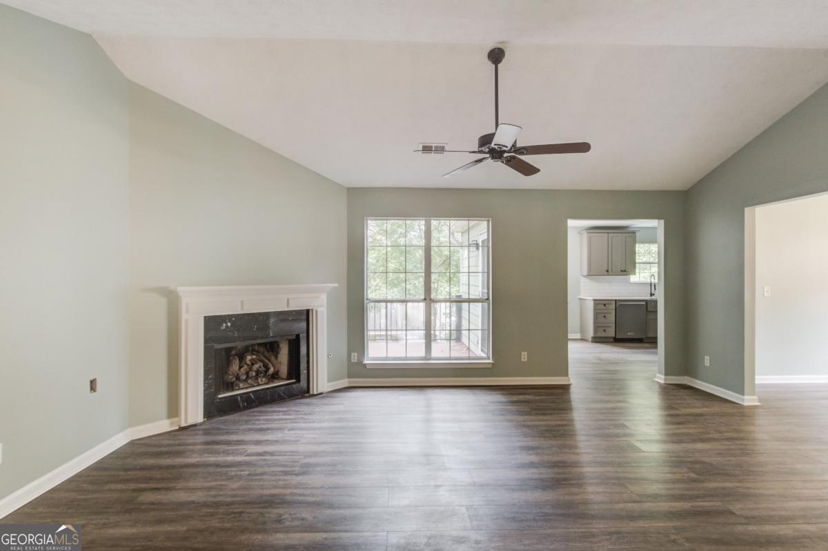1448 Earlham Lane Property Photo 3