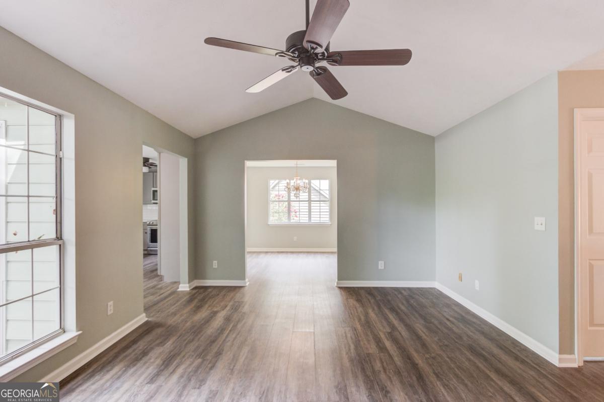 1448 Earlham Lane Property Photo 6