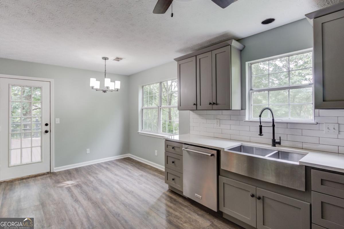 1448 Earlham Lane Property Photo 12