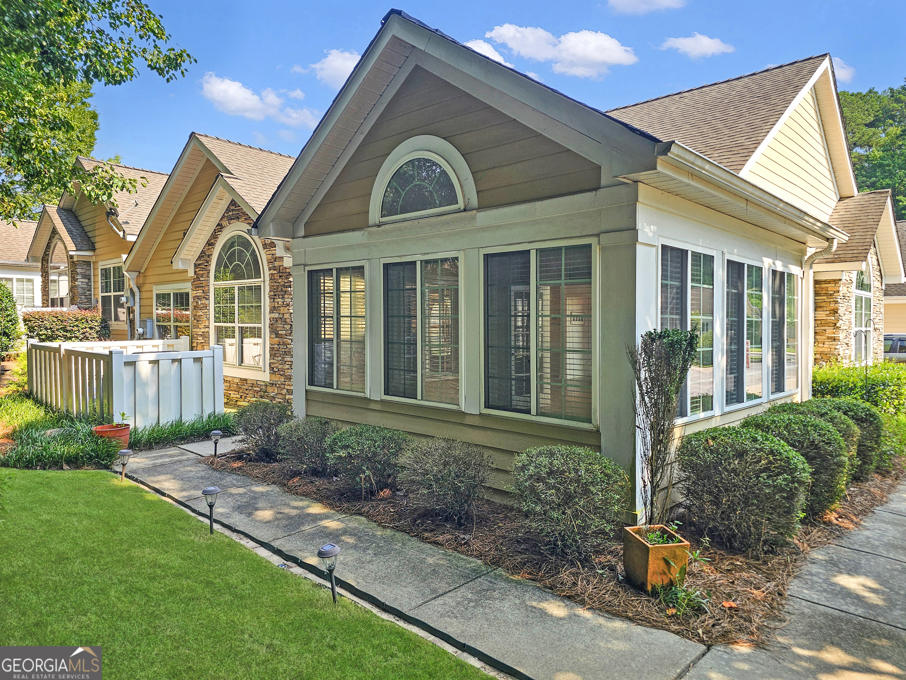 255 Rehobeth Way