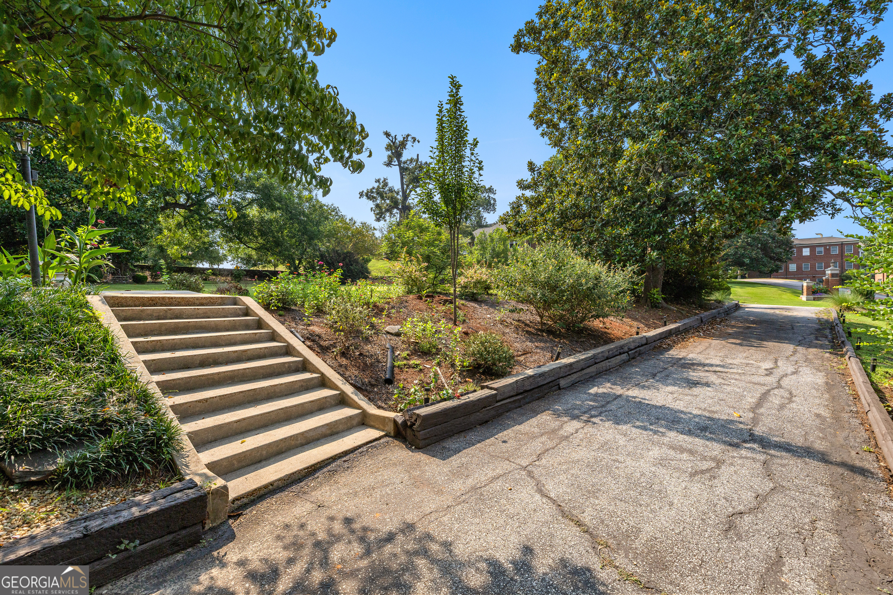 616 Broad Street Property Photo 60
