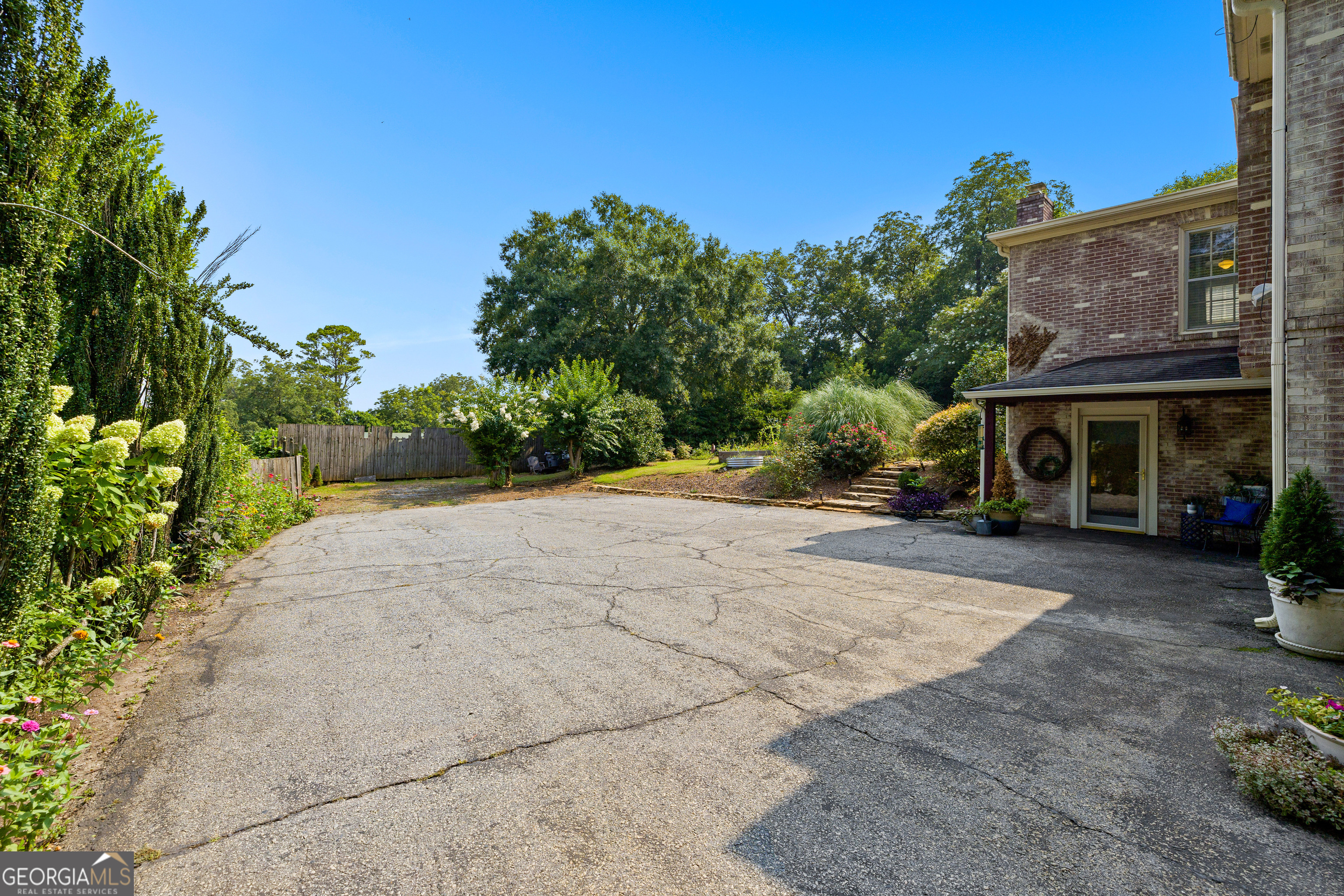 616 Broad Street Property Photo 65