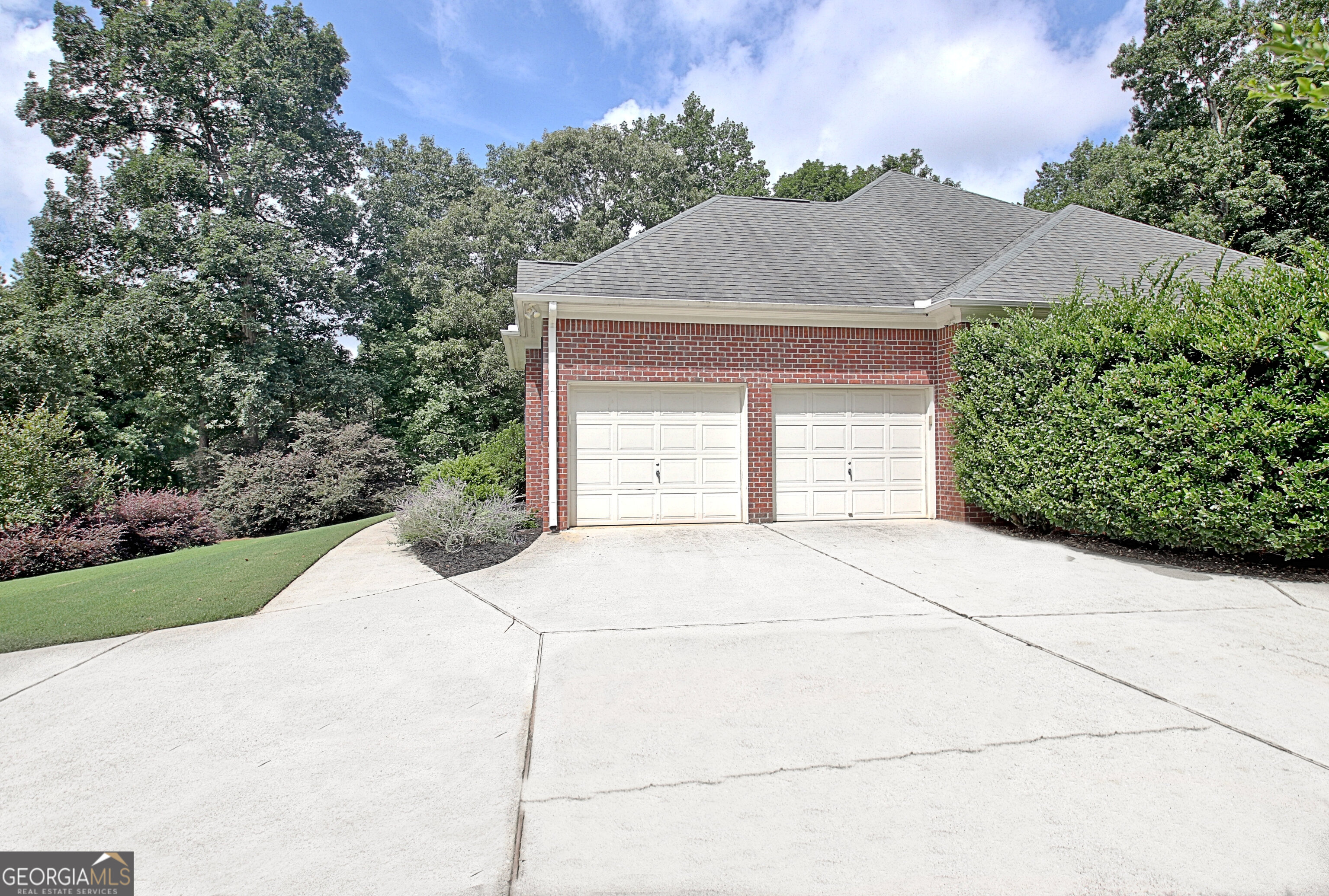 205 Hedgewick Way Property Photo 7