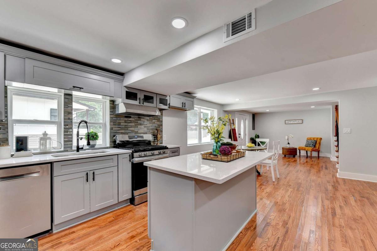 3178 North Druid Hills Road Property Photo 17