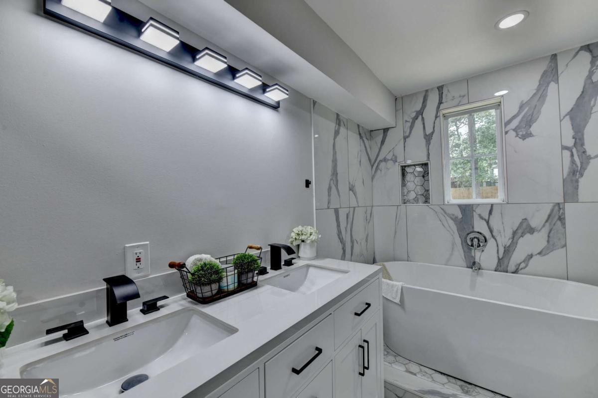 3178 North Druid Hills Road Property Photo 55
