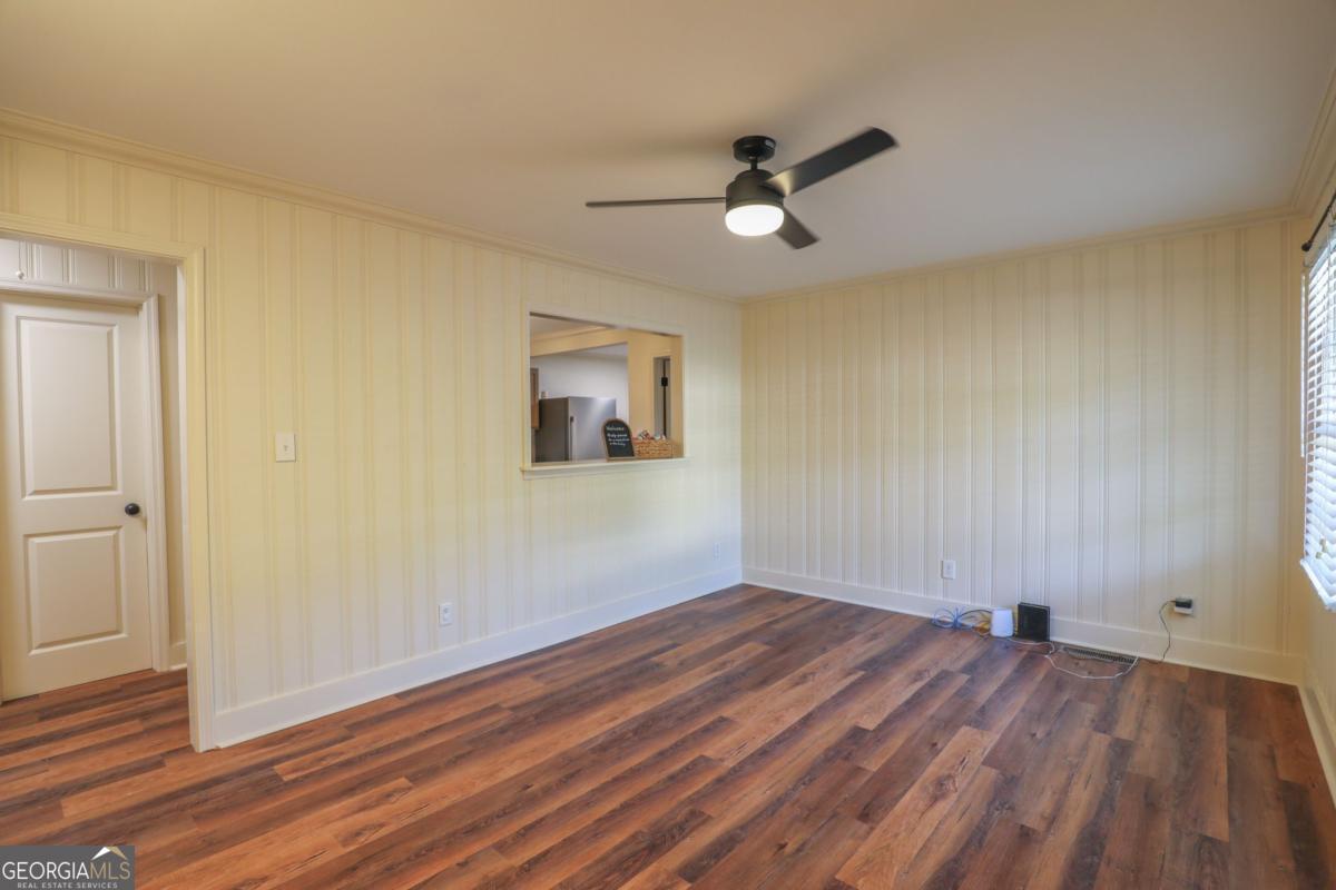 127 Fourth Street Sw Property Photo 6
