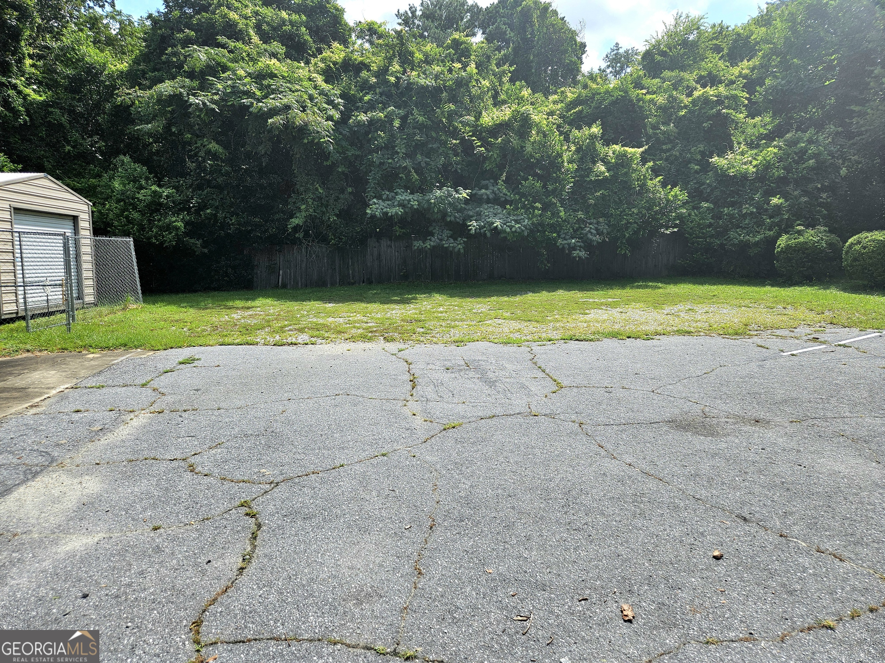 3554 Hilton Avenue Property Photo 19