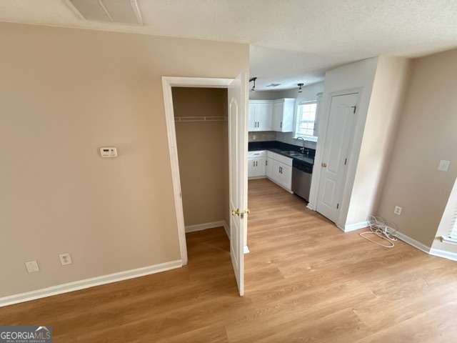 252 Darbys Crossing Court Property Photo 3