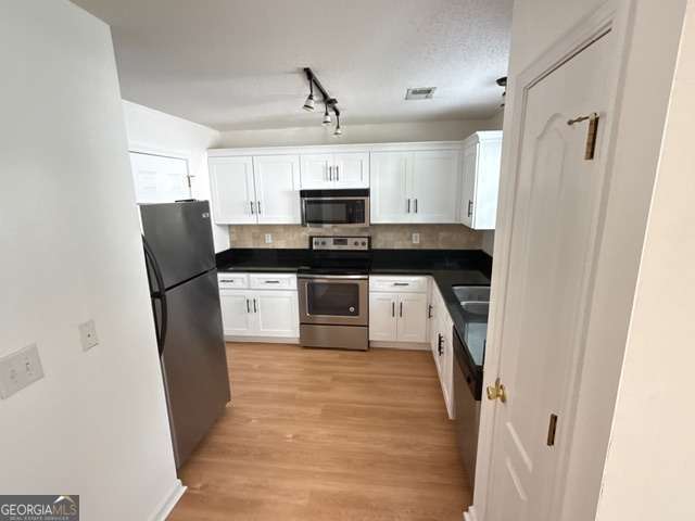 252 Darbys Crossing Court Property Photo 12