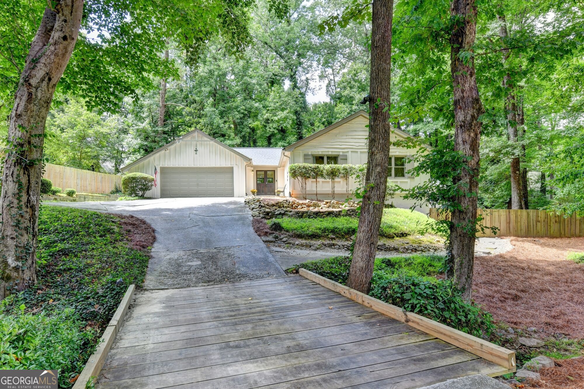 131 Denna Drive Property Photo 1