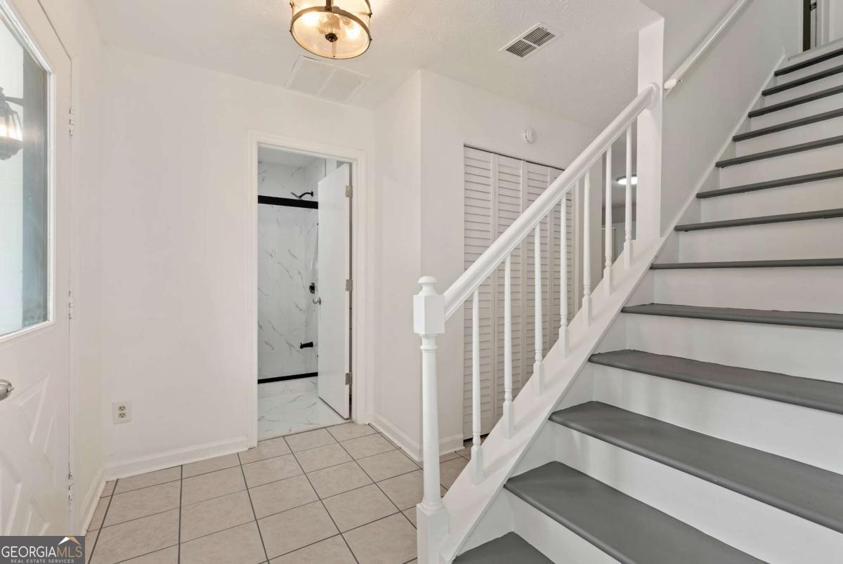 556 Sunfield Drive Nw Property Photo 9