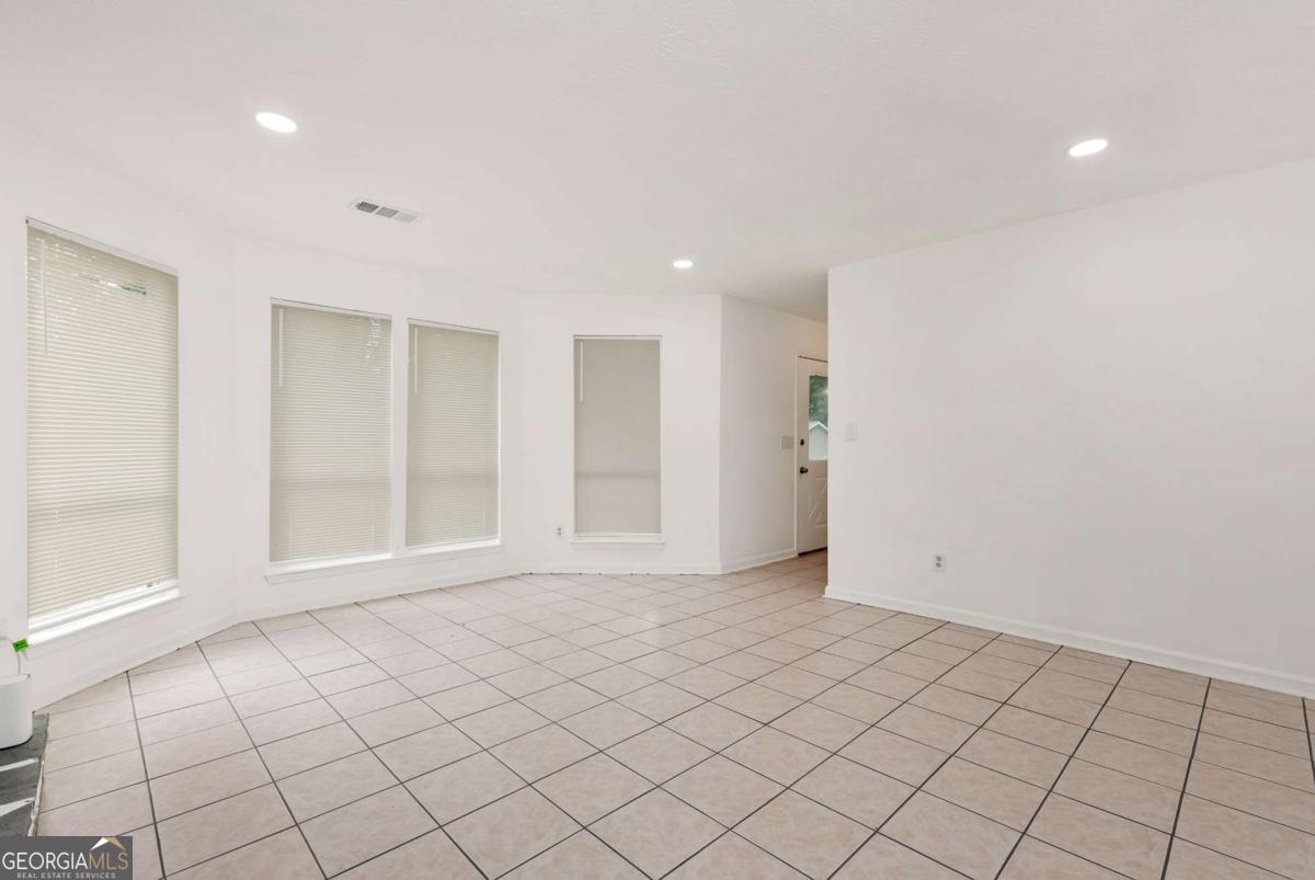 556 Sunfield Drive Nw Property Photo 13