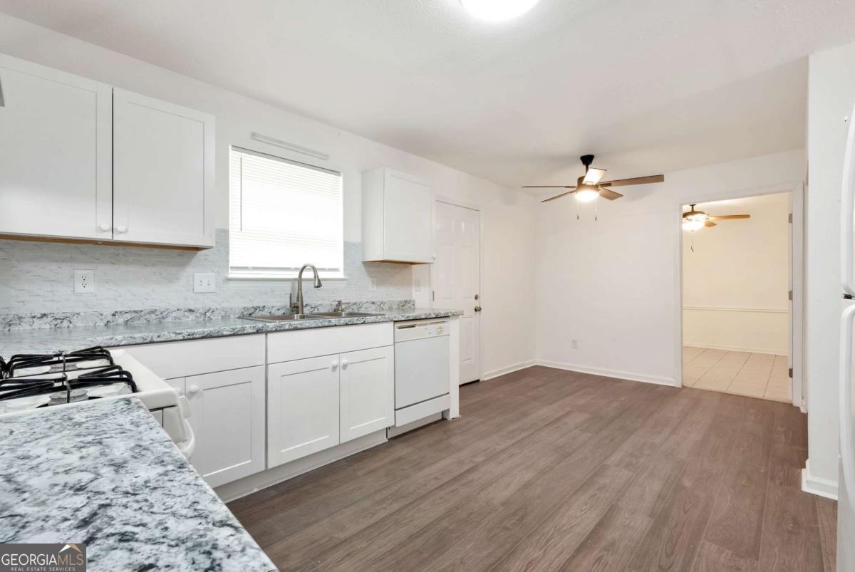 556 Sunfield Drive Nw Property Photo 20