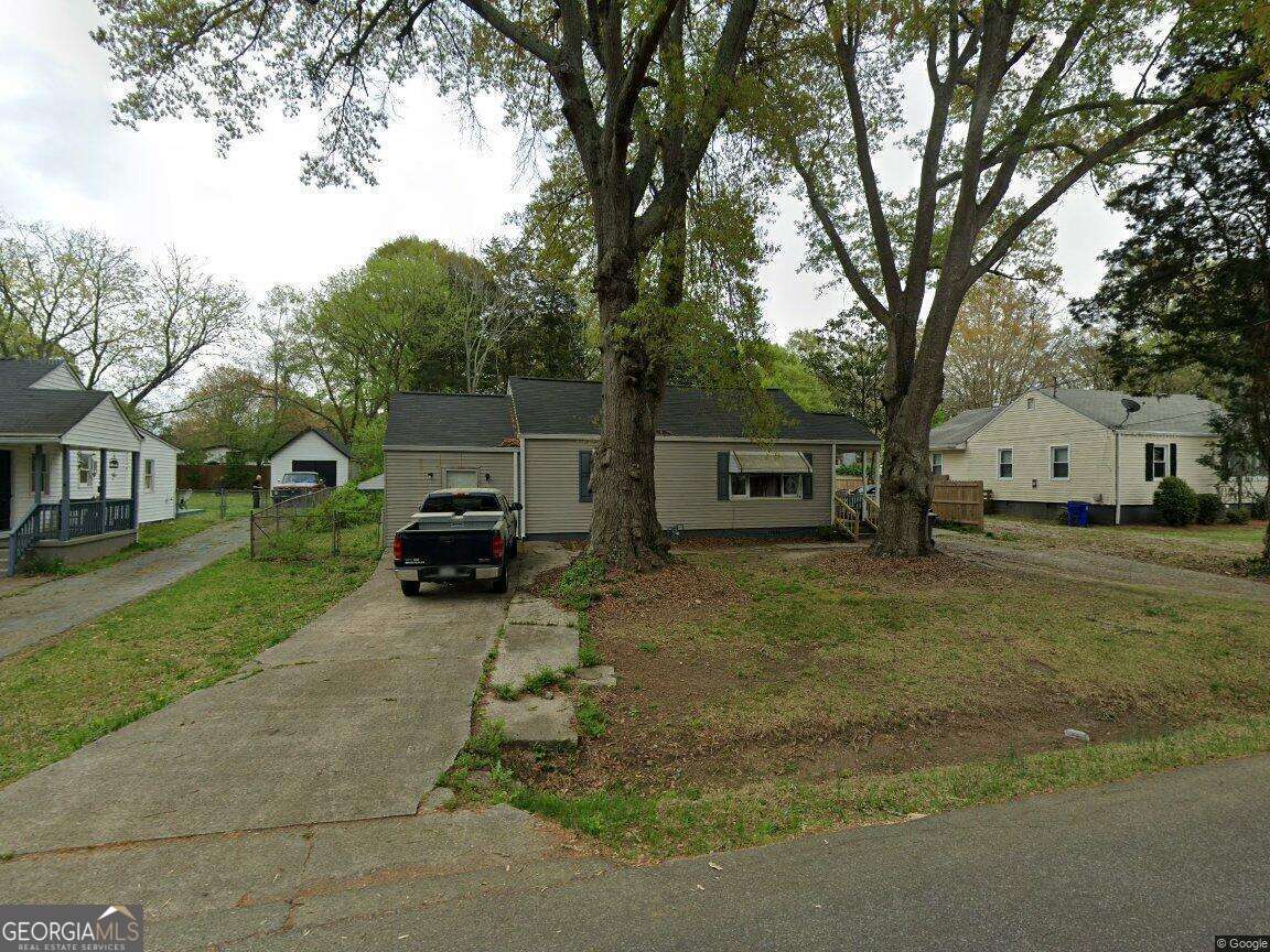 1879 Alexander Street Se Property Photo 1