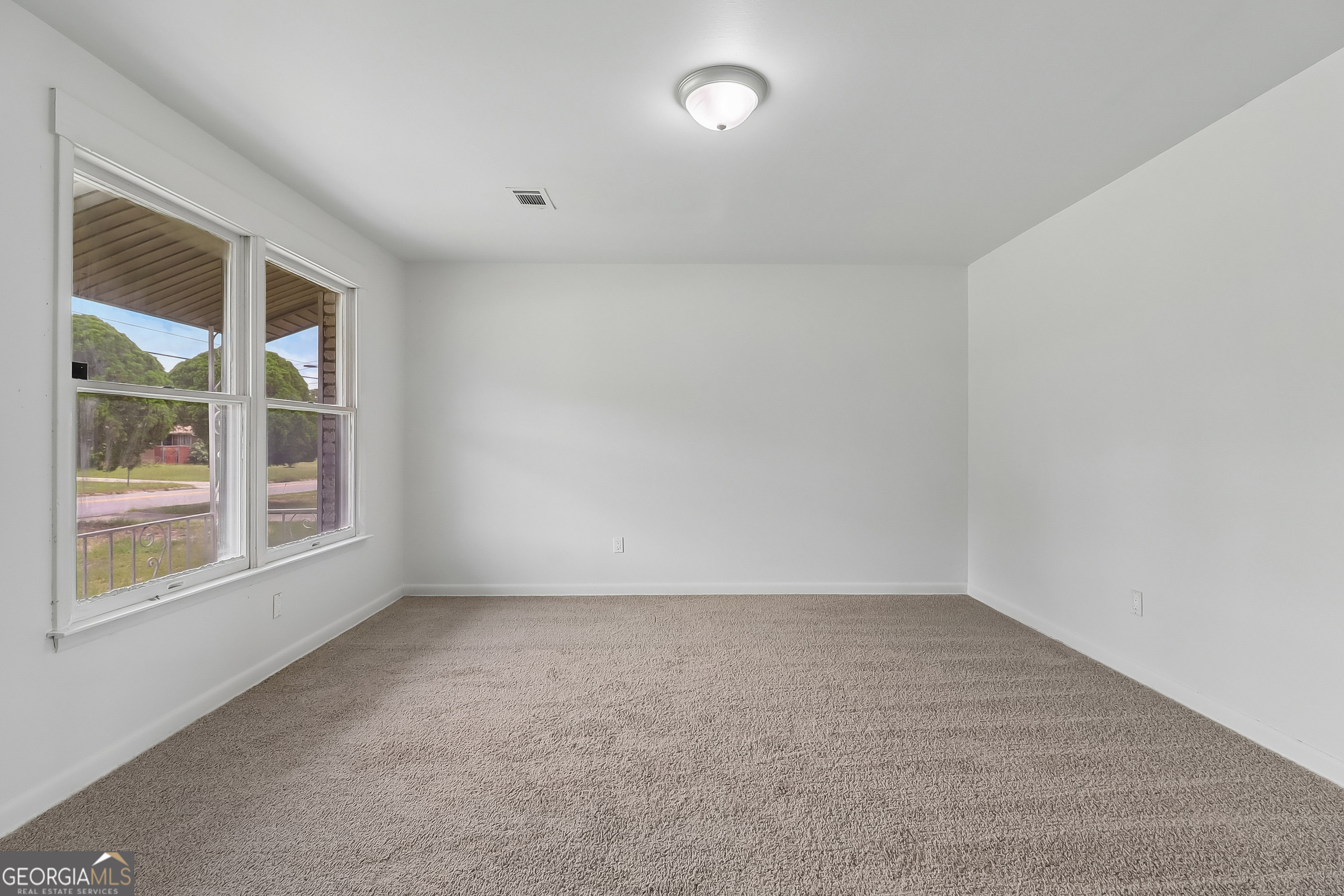 2724 Glenn Hills Drive Property Photo 4