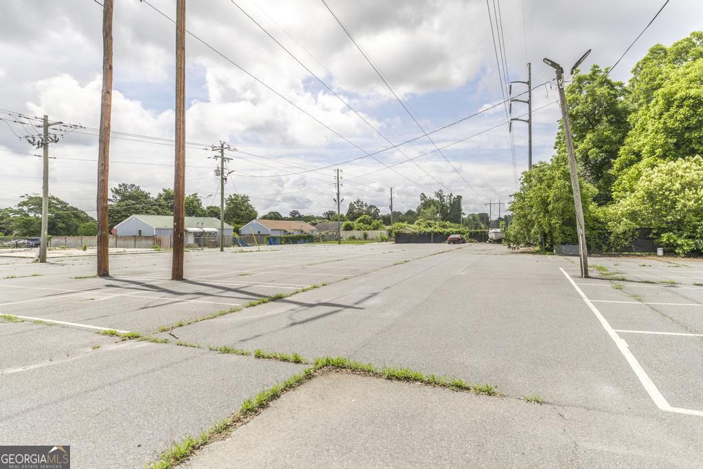 1301 Watson Boulevard Property Photo 3