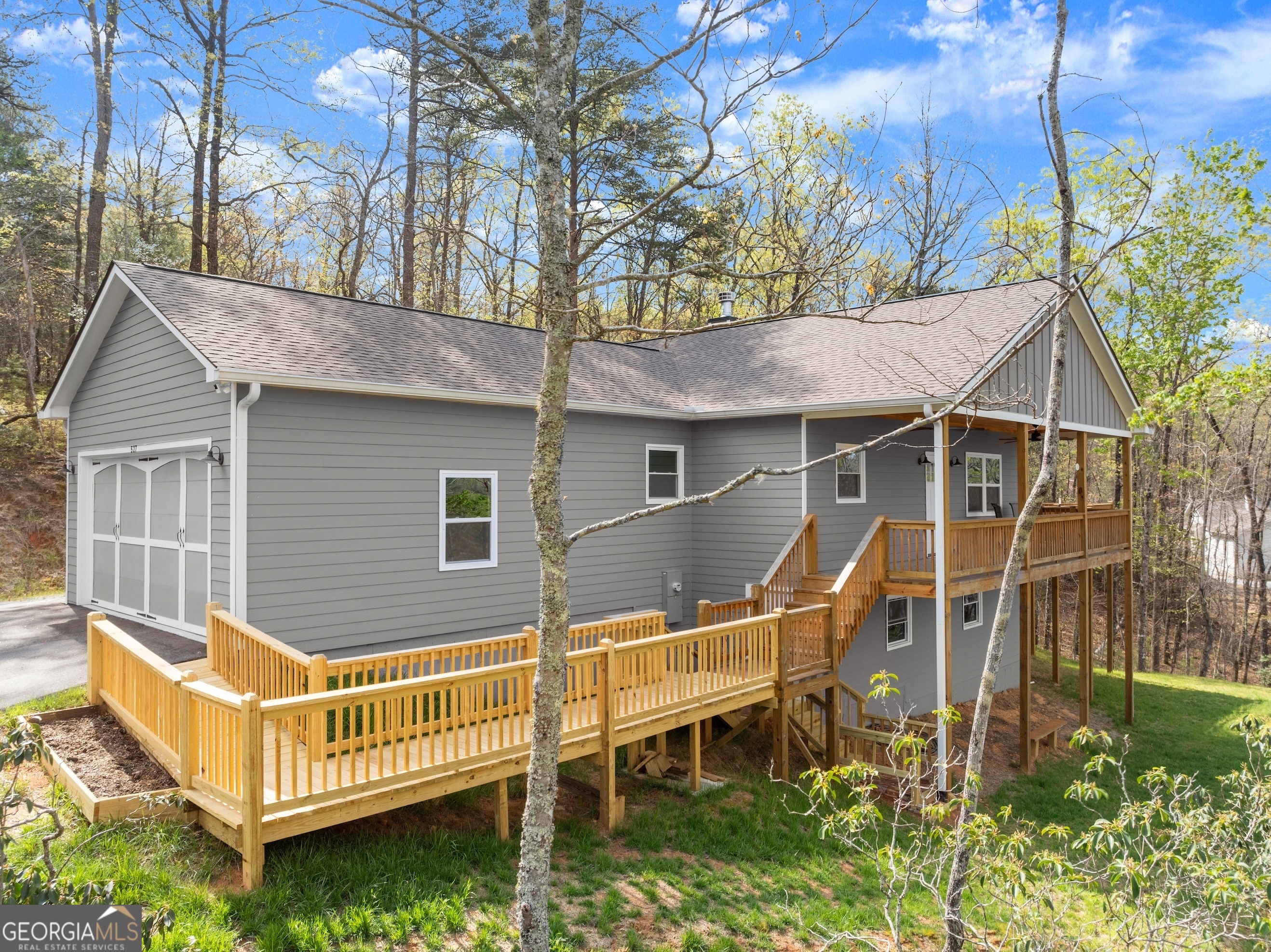 527 Abby Property Photo 4
