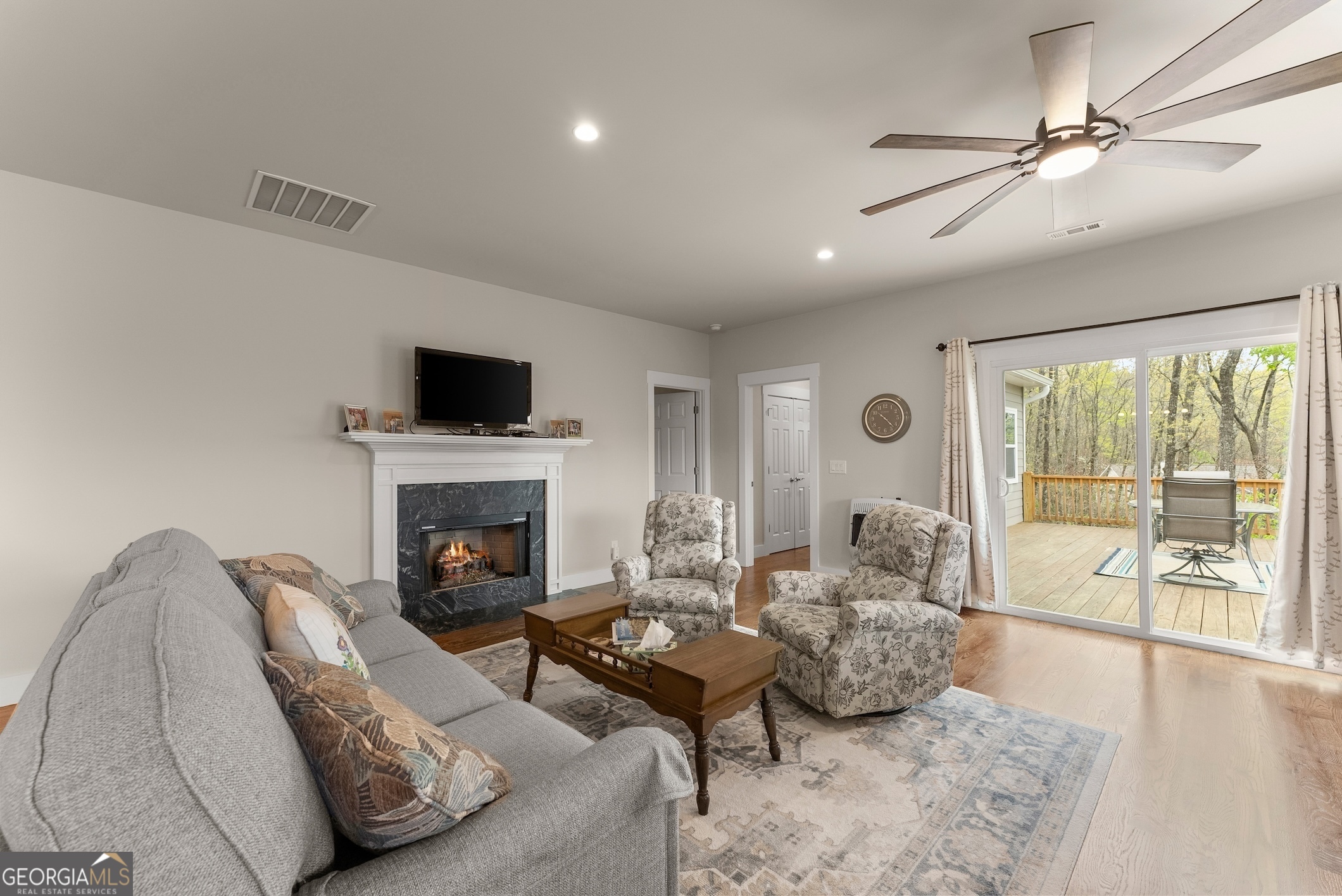 527 Abby Property Photo 13