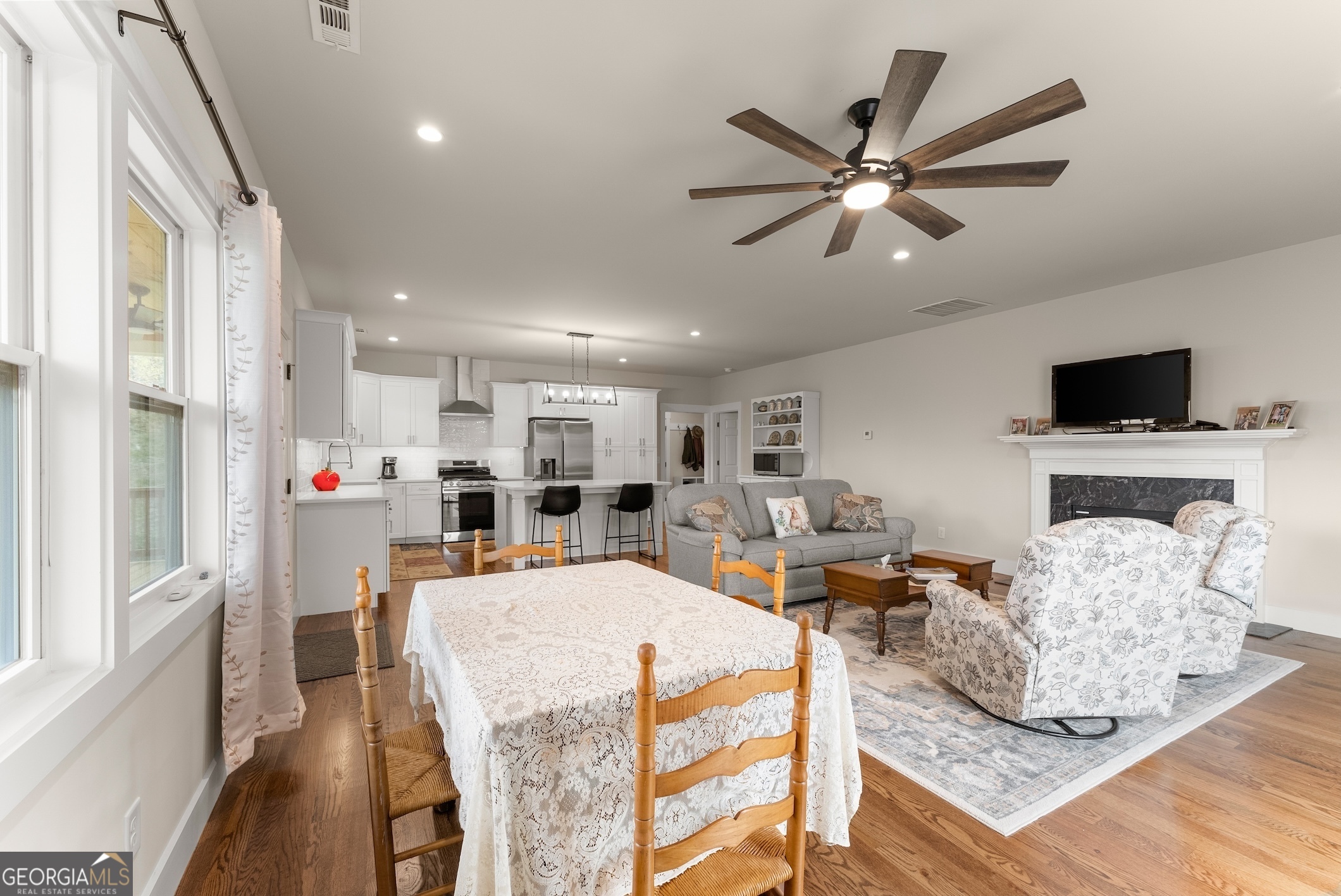 527 Abby Property Photo 16