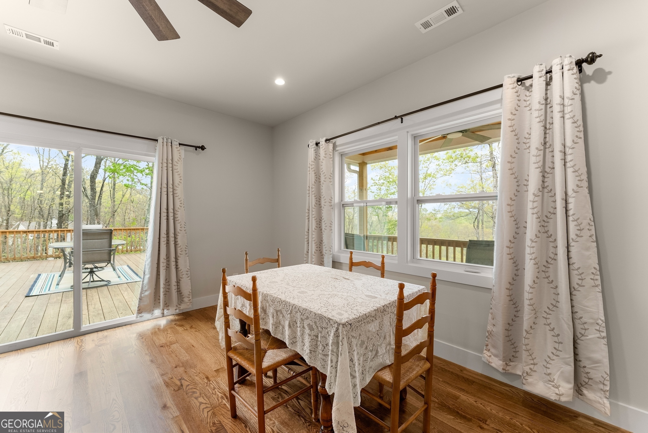 527 Abby Property Photo 17