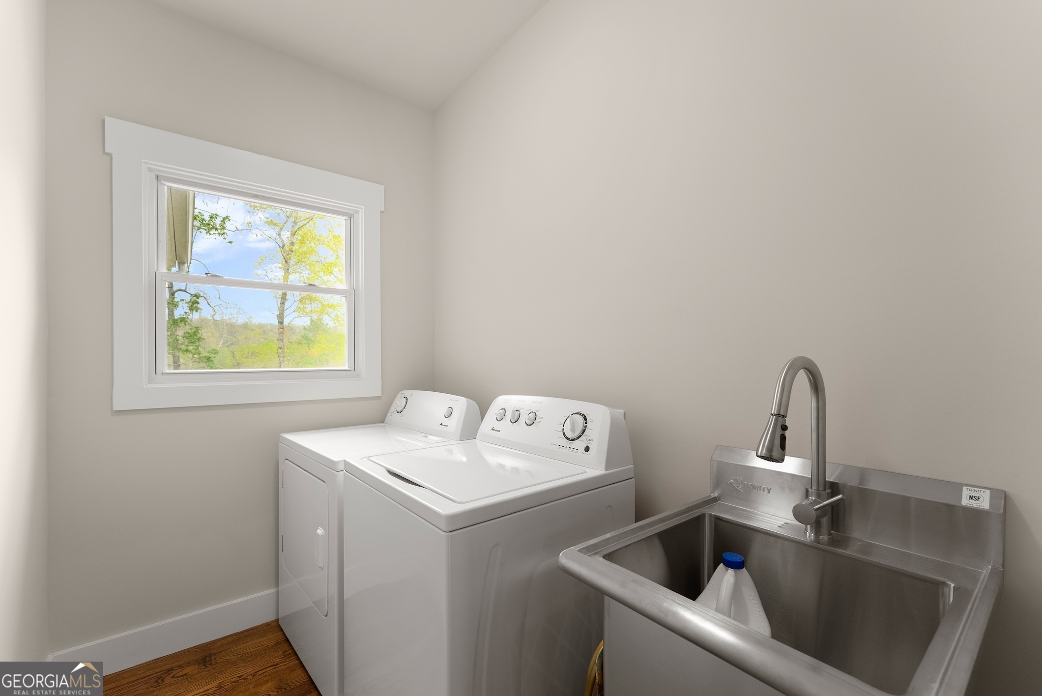 527 Abby Property Photo 20