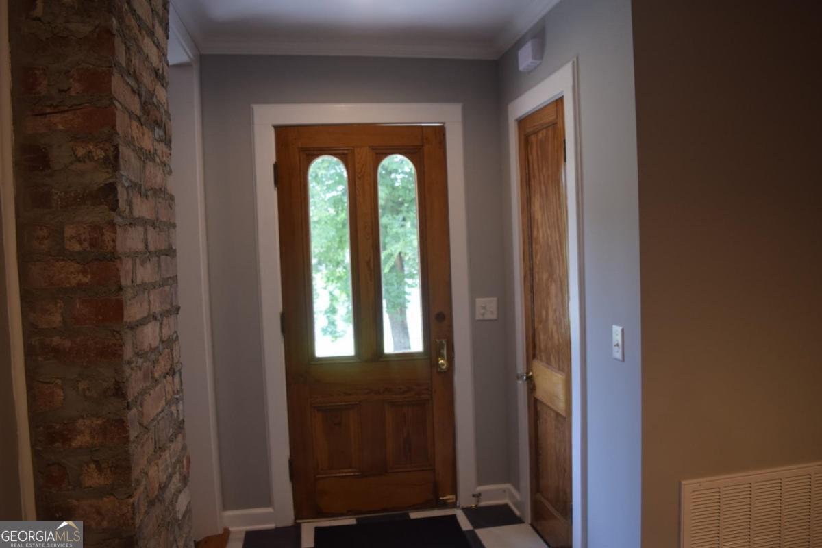 203 N Washington Avenue Property Photo 16
