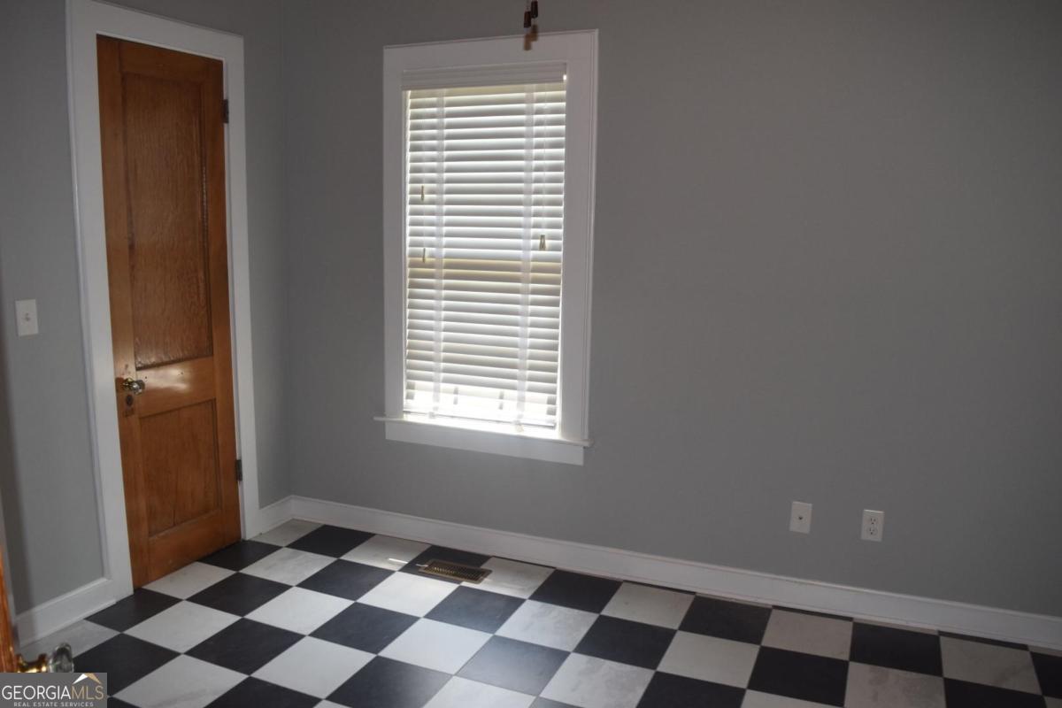 203 N Washington Avenue Property Photo 19