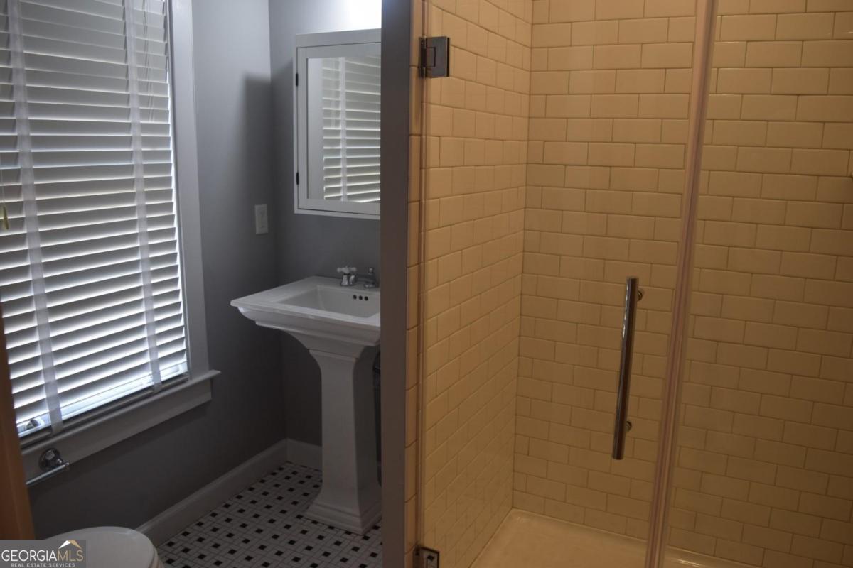 203 N Washington Avenue Property Photo 21