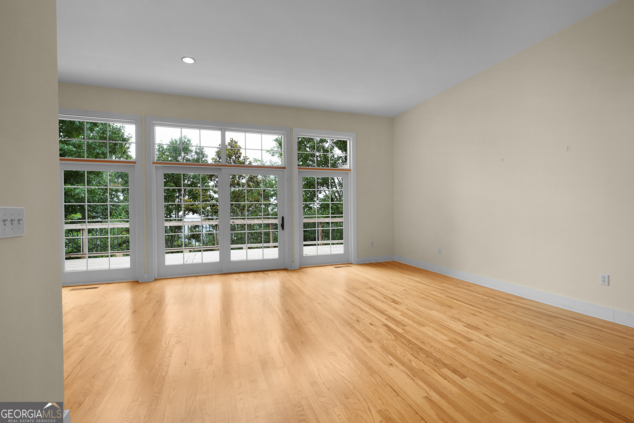 267 Starcross Lane Property Photo 14