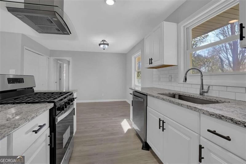 3047 Horse Shoe Drive Se Property Photo 2