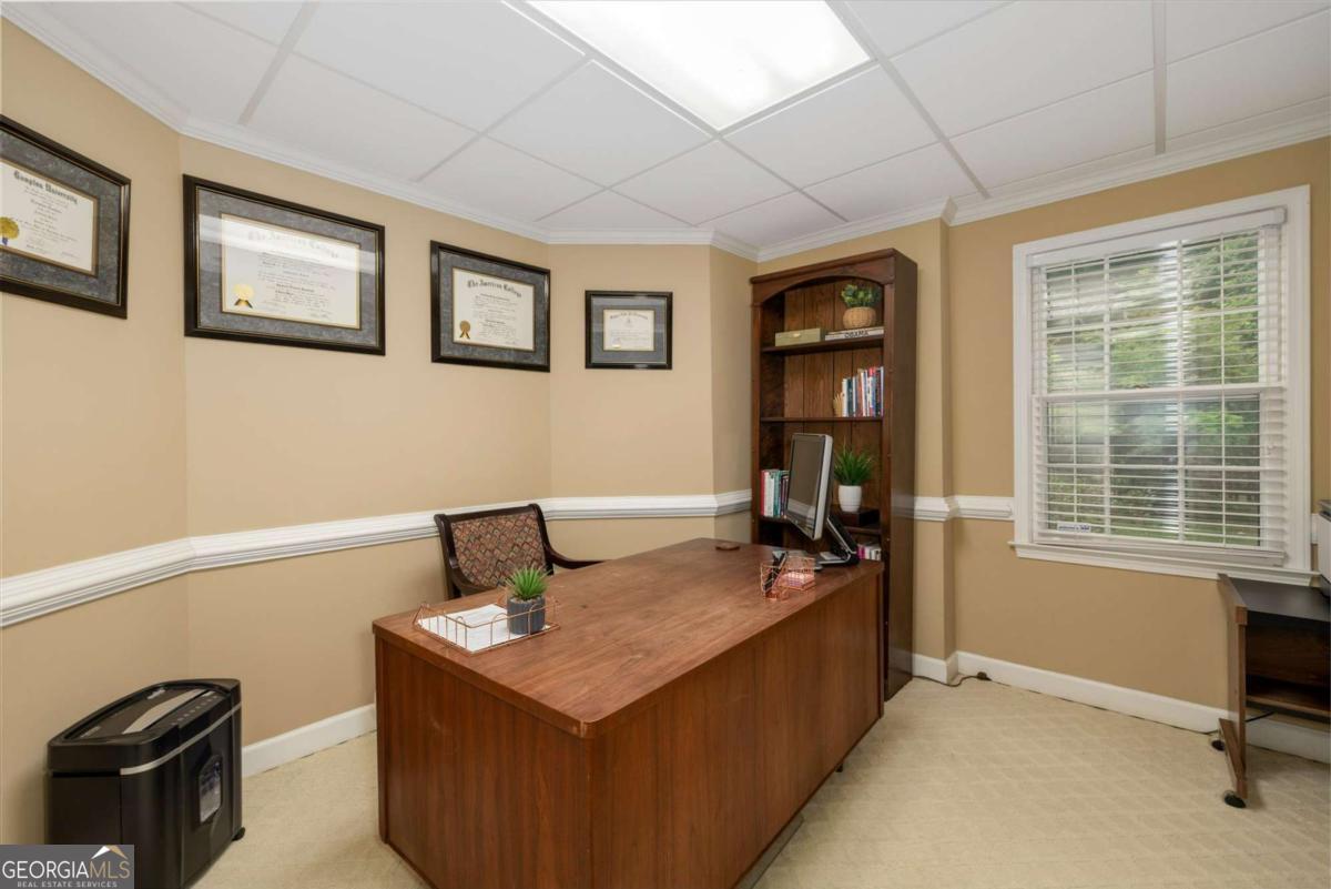 1918 De Winton Place Property Photo 22