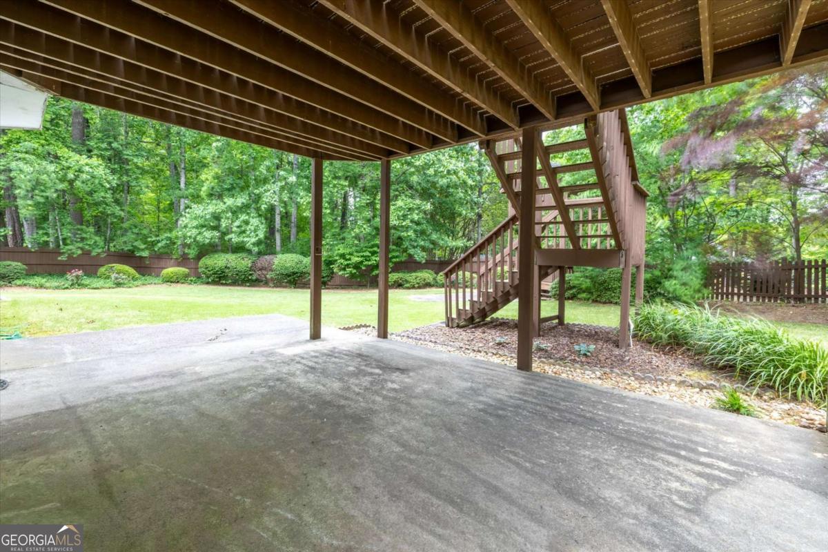 1918 De Winton Place Property Photo 30