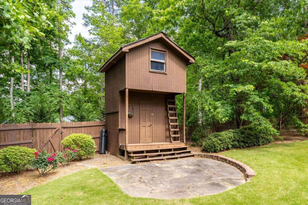 1918 De Winton Place Property Photo 46