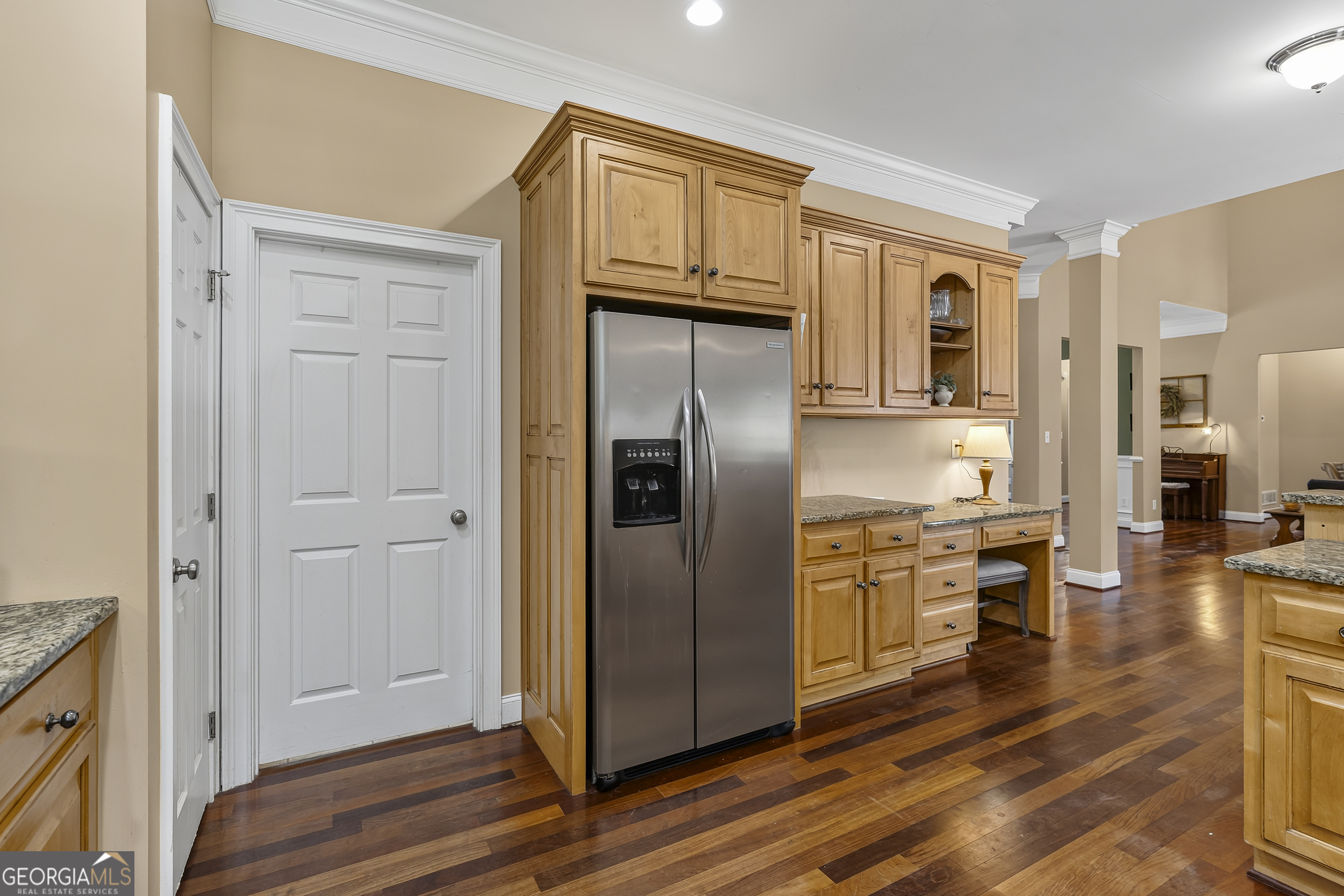 1041 Spring Lake Drive Property Photo 29
