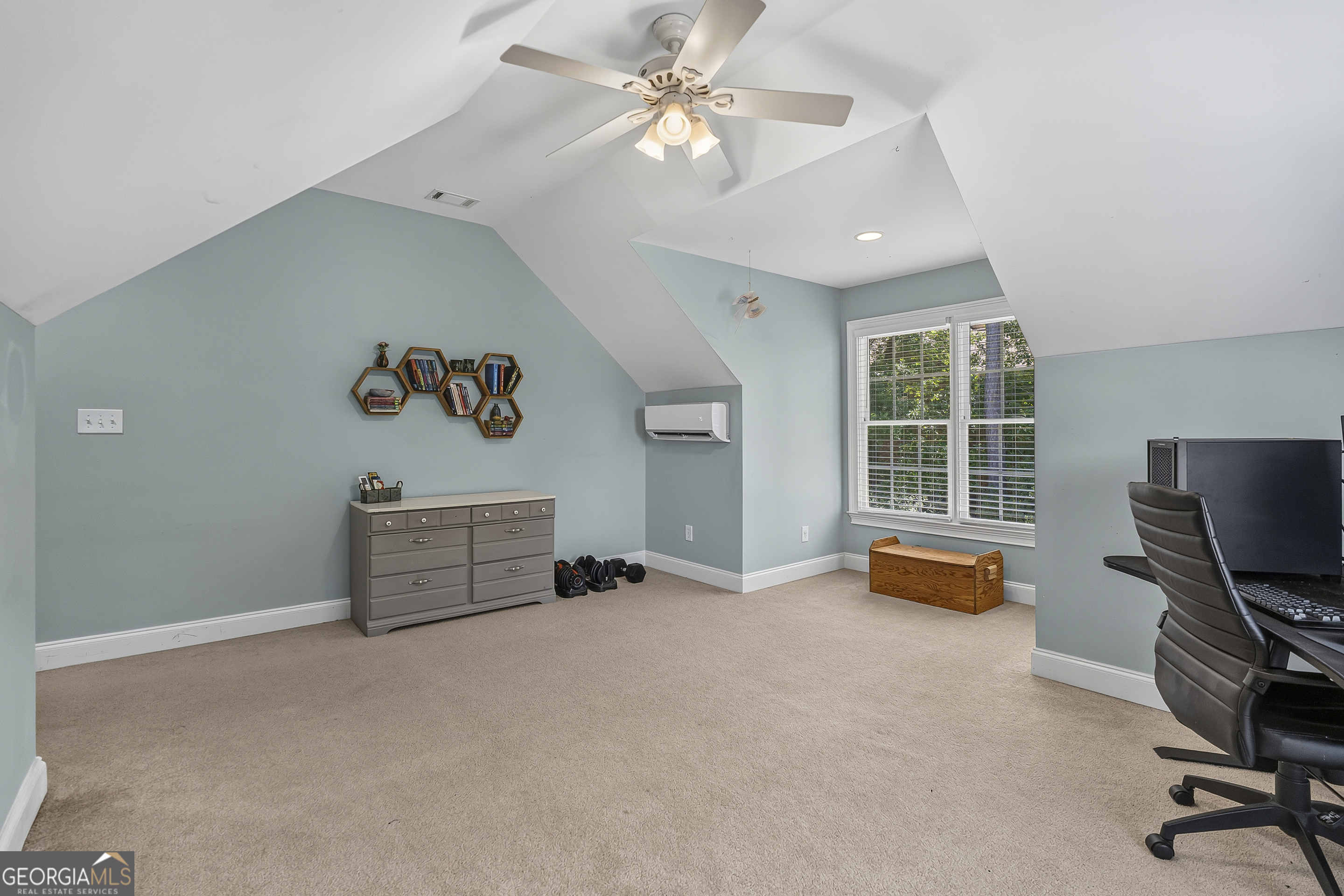 1041 Spring Lake Drive Property Photo 40