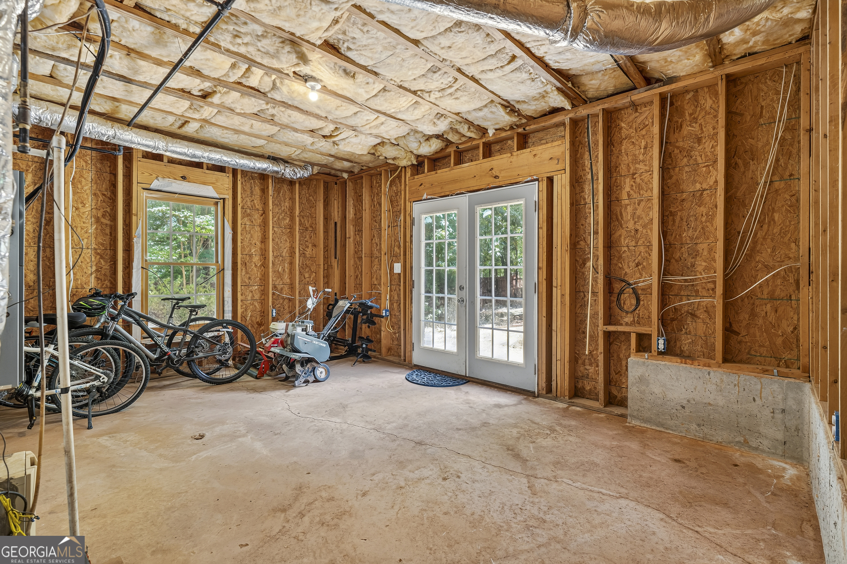 1041 Spring Lake Drive Property Photo 46
