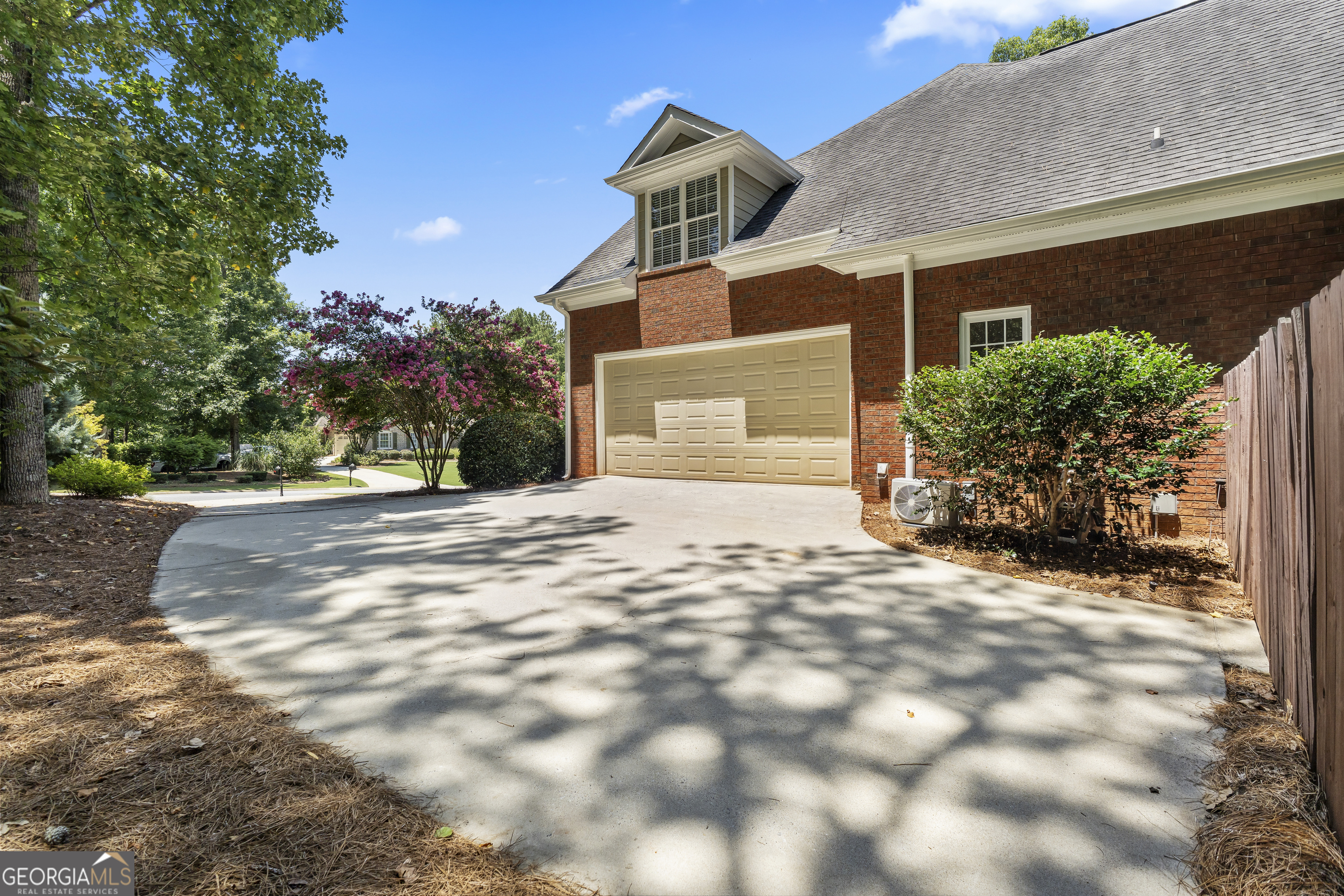 1041 Spring Lake Drive Property Photo 54