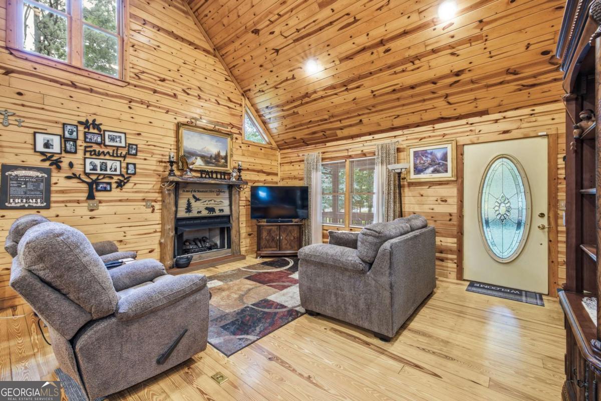 2447 Hi River Road Property Photo 10