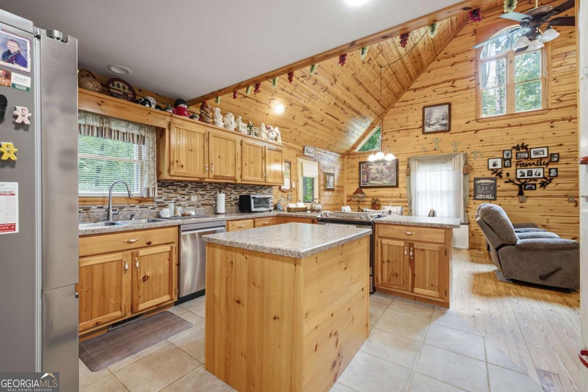 2447 Hi River Road Property Photo 13