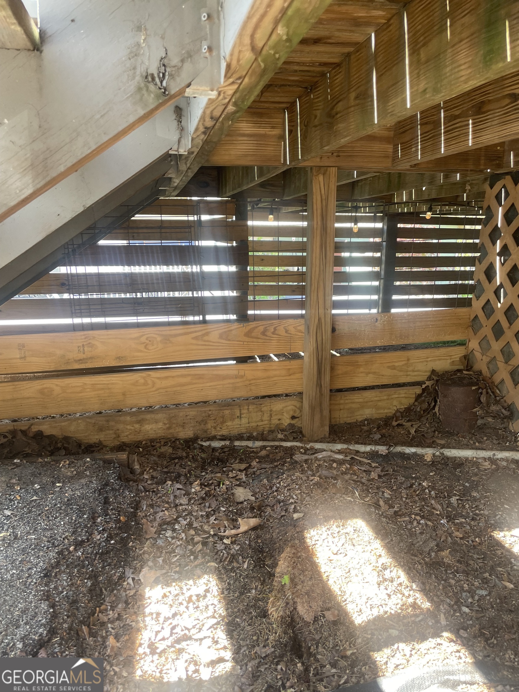 8 Cindy Parkway Property Photo 39