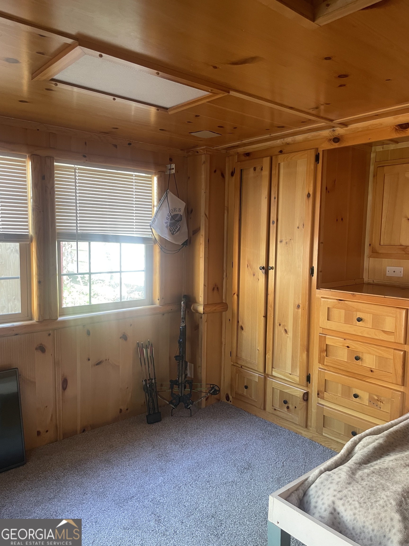 8 Cindy Parkway Property Photo 45
