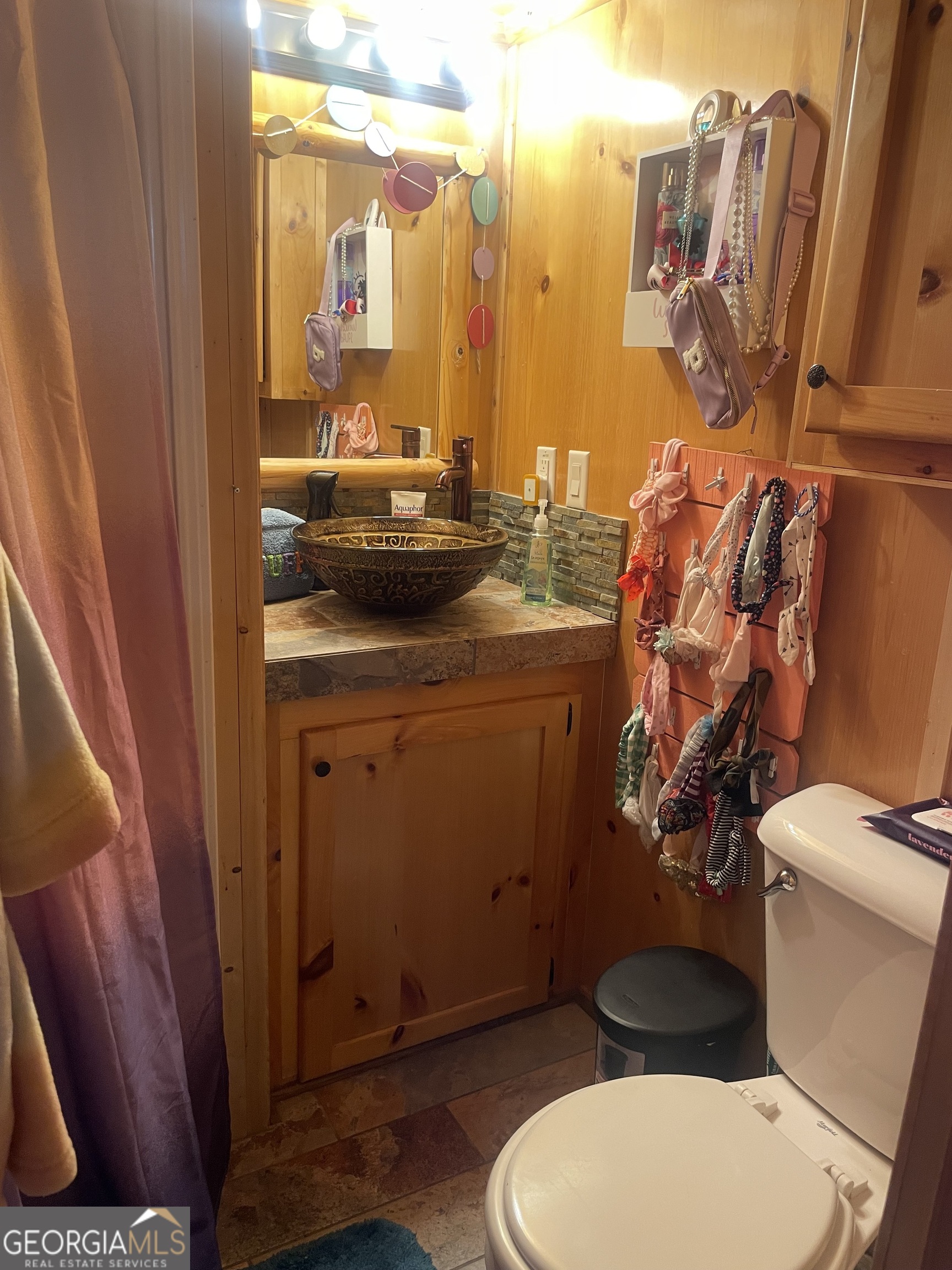 8 Cindy Parkway Property Photo 55
