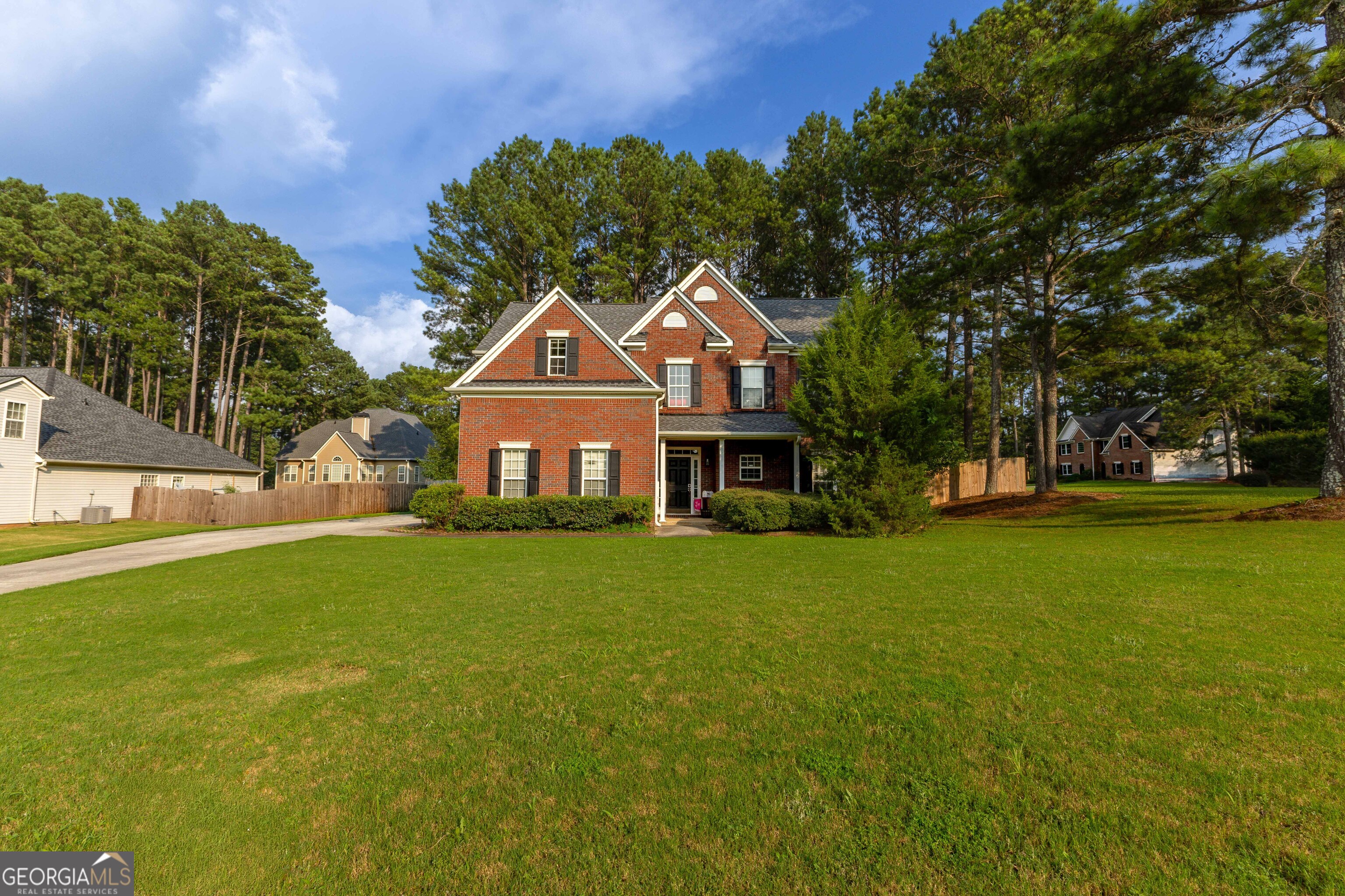 300 Pilgrim Way Property Photo 2