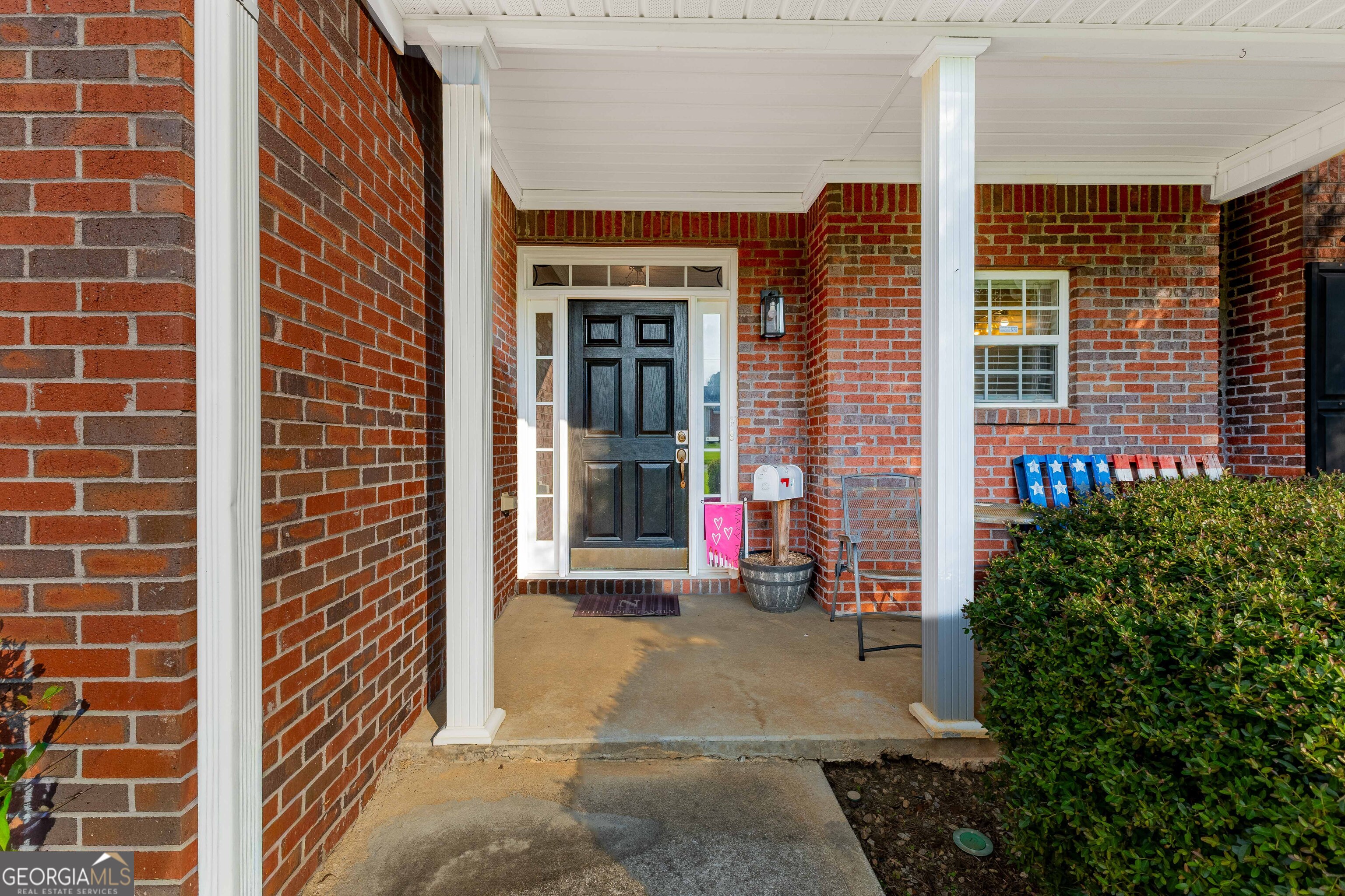 300 Pilgrim Way Property Photo 5