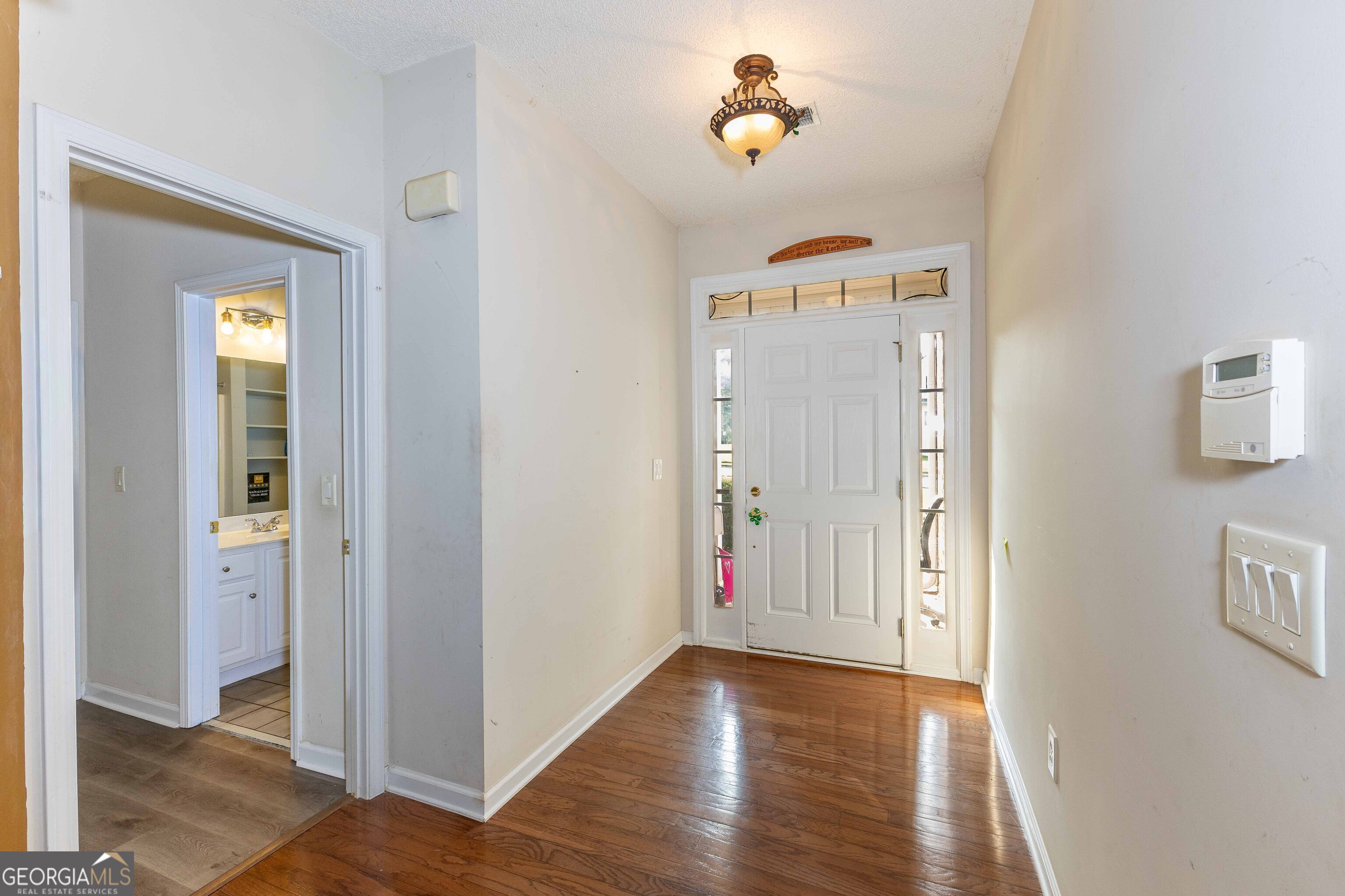 300 Pilgrim Way Property Photo 8