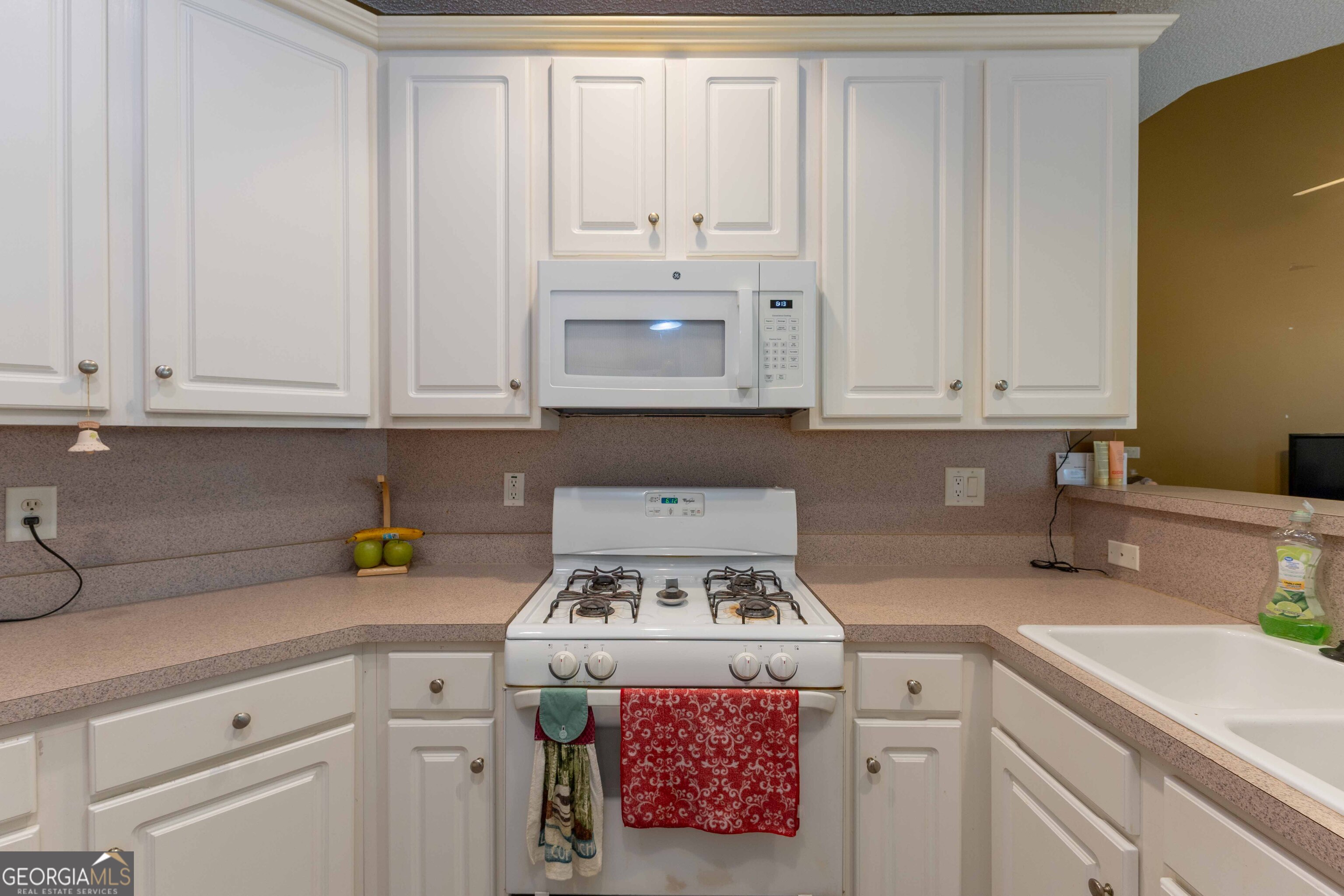 300 Pilgrim Way Property Photo 14