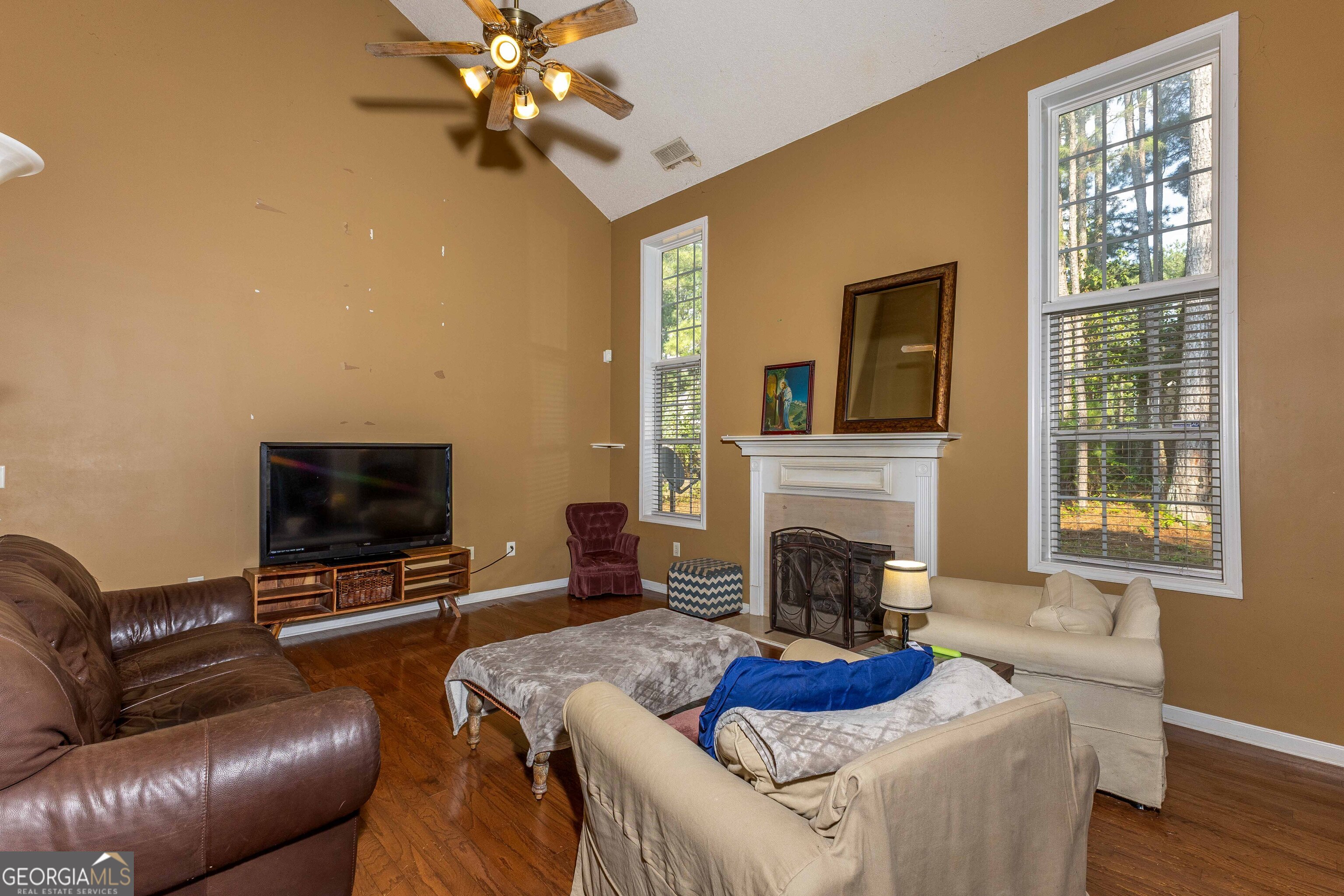 300 Pilgrim Way Property Photo 19