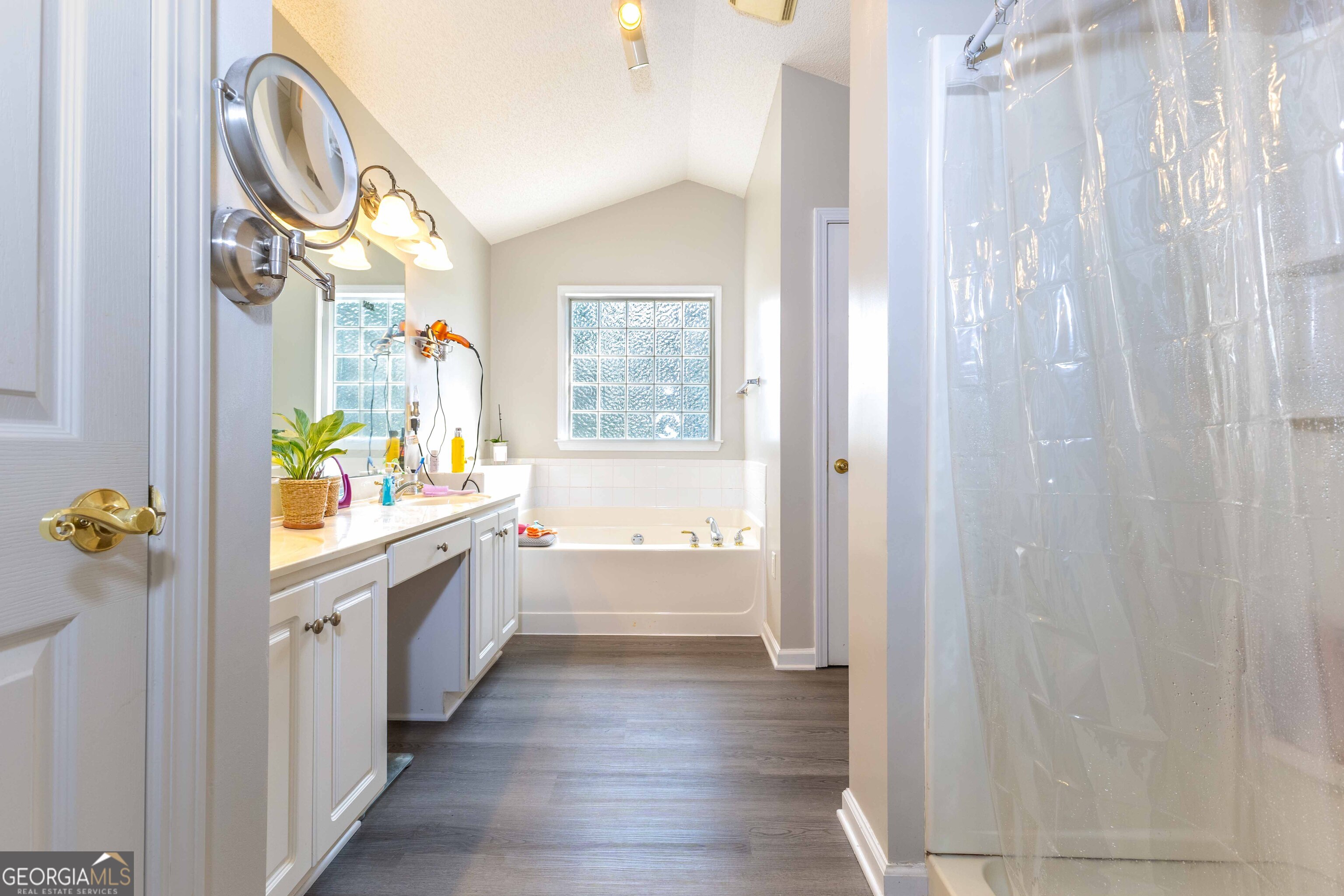 300 Pilgrim Way Property Photo 26
