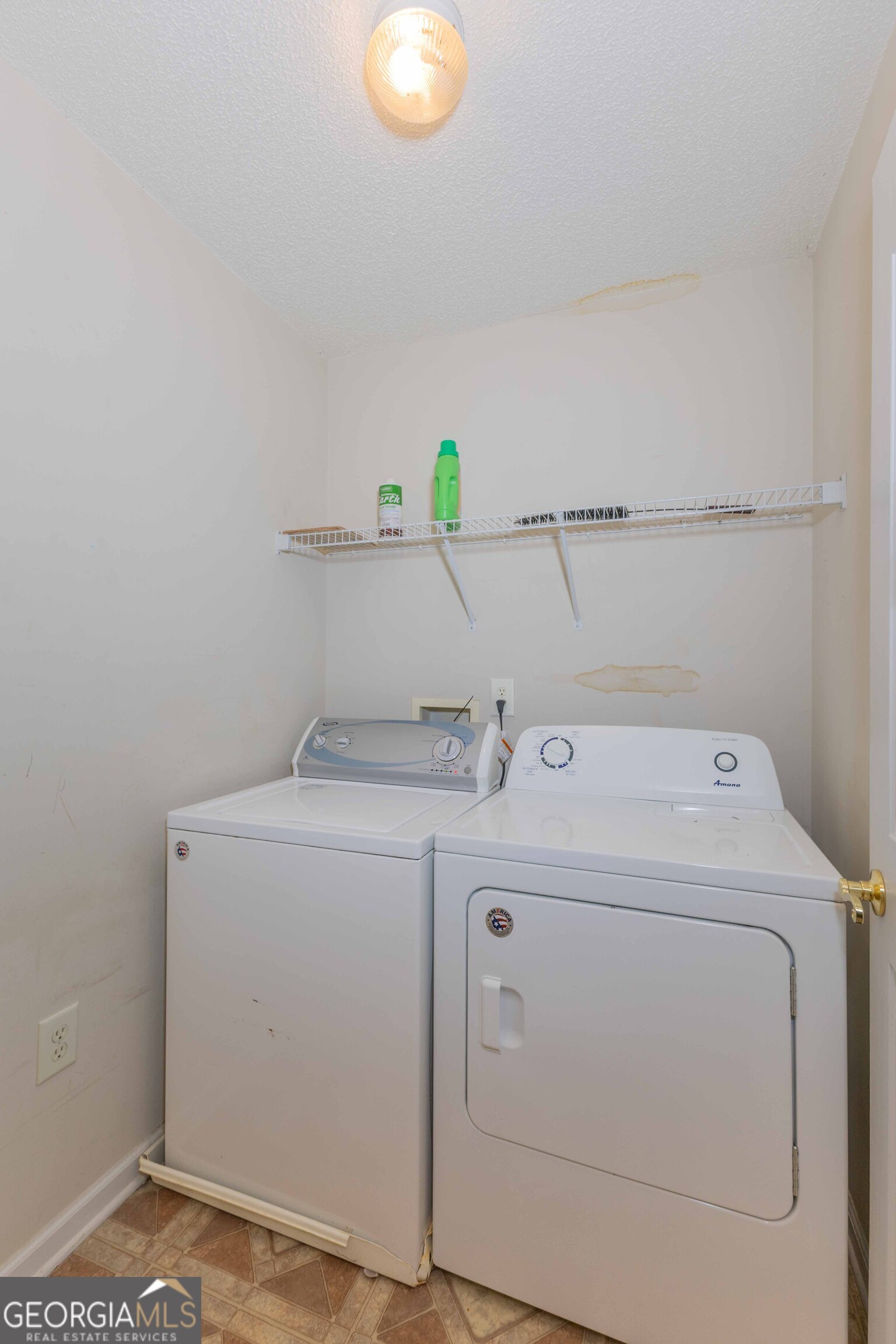 300 Pilgrim Way Property Photo 30