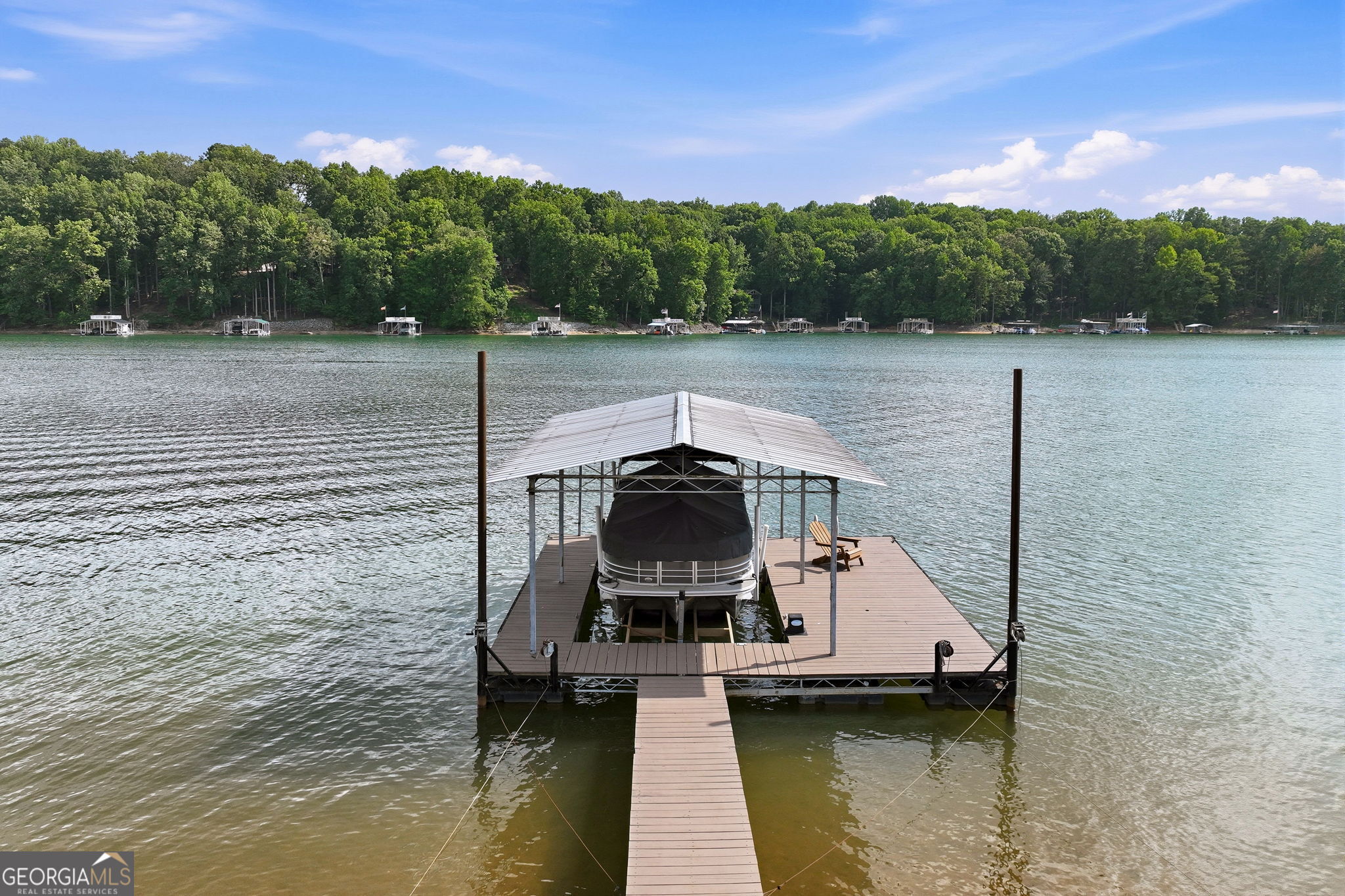 3623 N River Road Property Photo 4